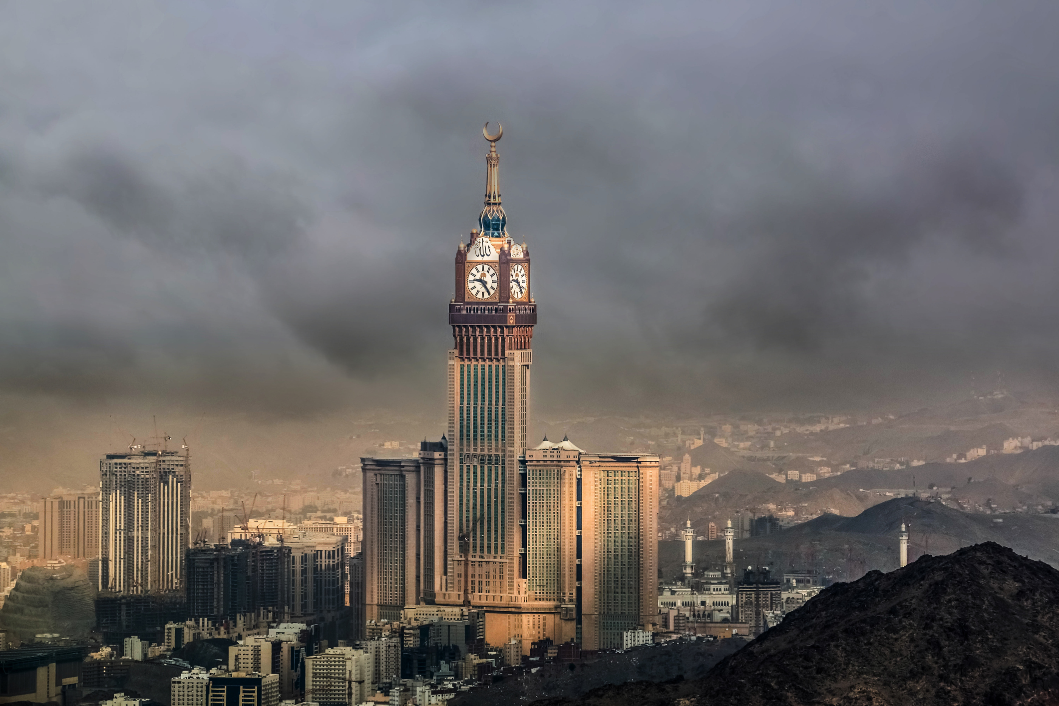 tallest-building-in-the-world-Makkah-Clock-Tower.jpg