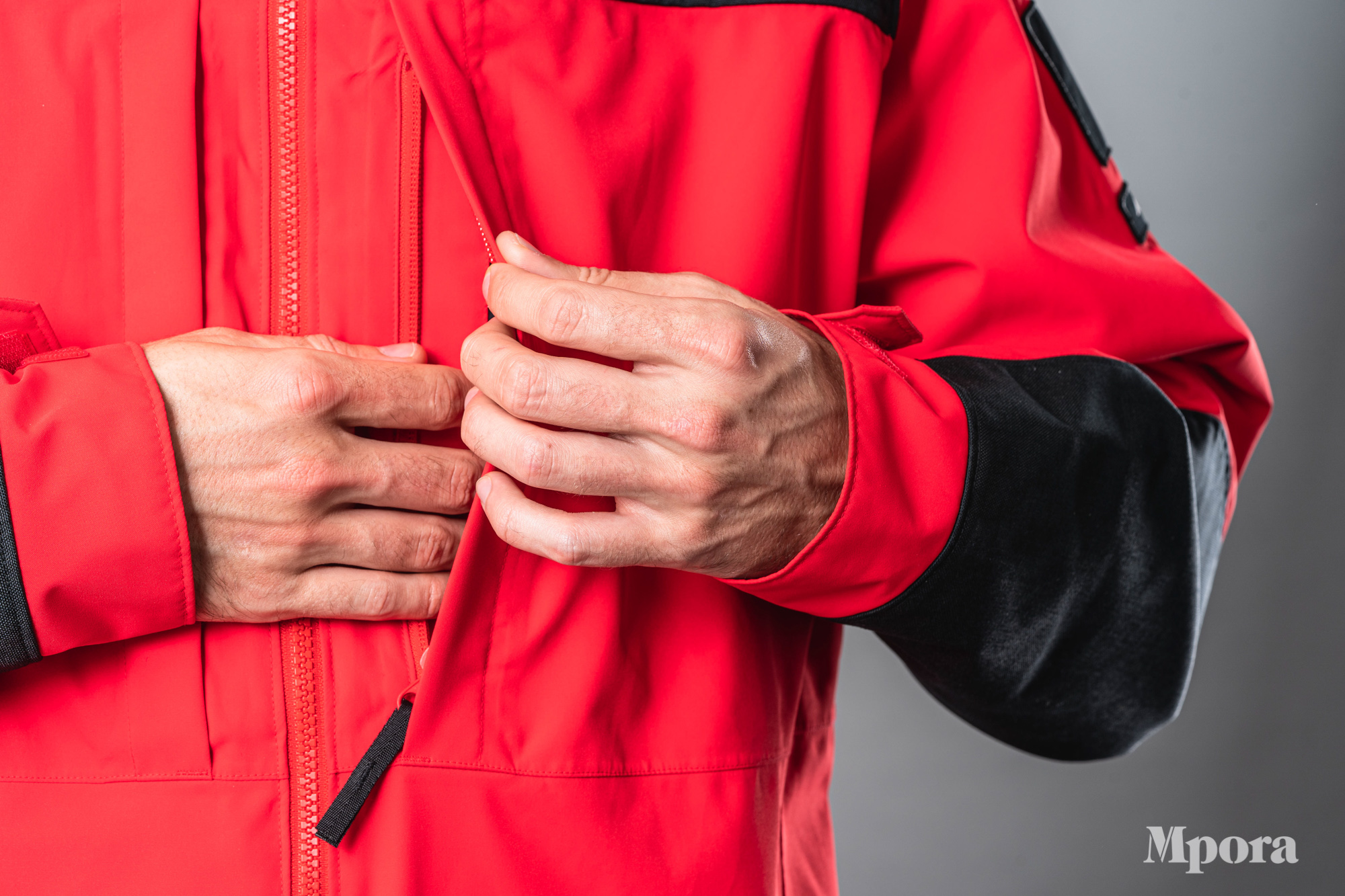 Armada Bergs Insulated Jacket | Review - Mpora Armada Bergs Insulated Jacket | Review - Mpora