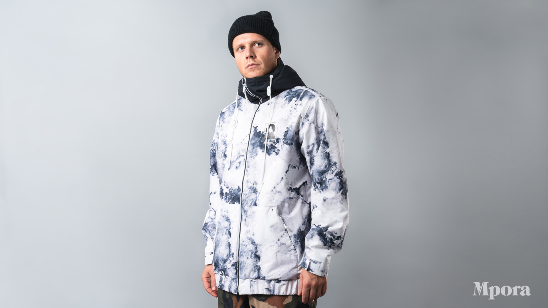 Best-Ski-Jackets-Armada-Baxter-Insulated