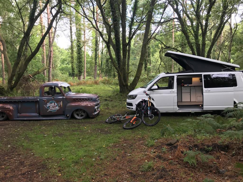 Mountain-Biking-Campervan