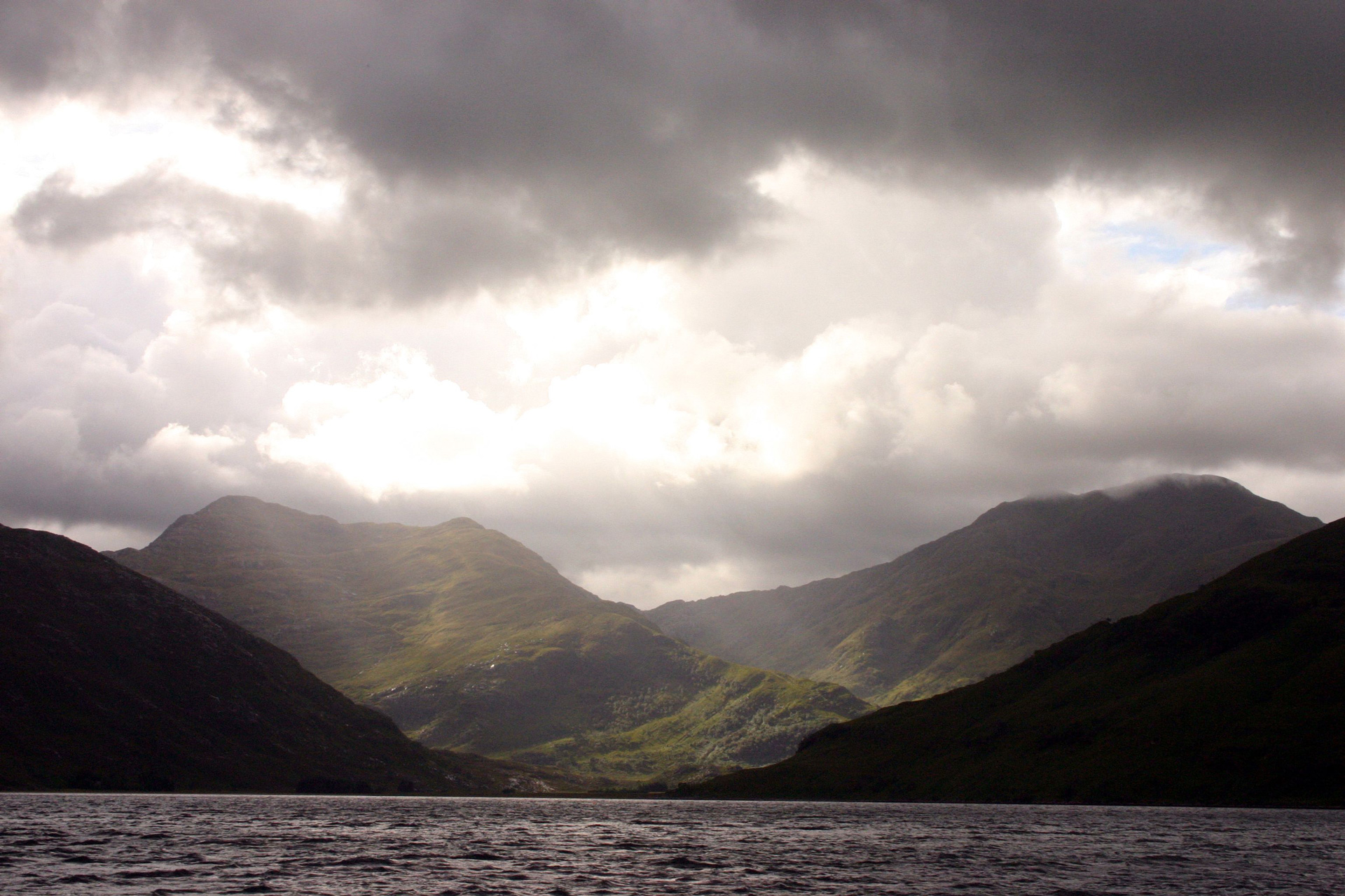 Knoydart-Pub-Scotland