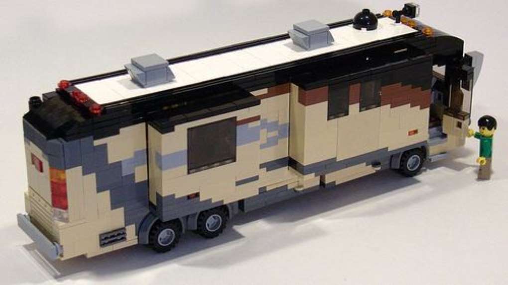LEGO Campervan 6