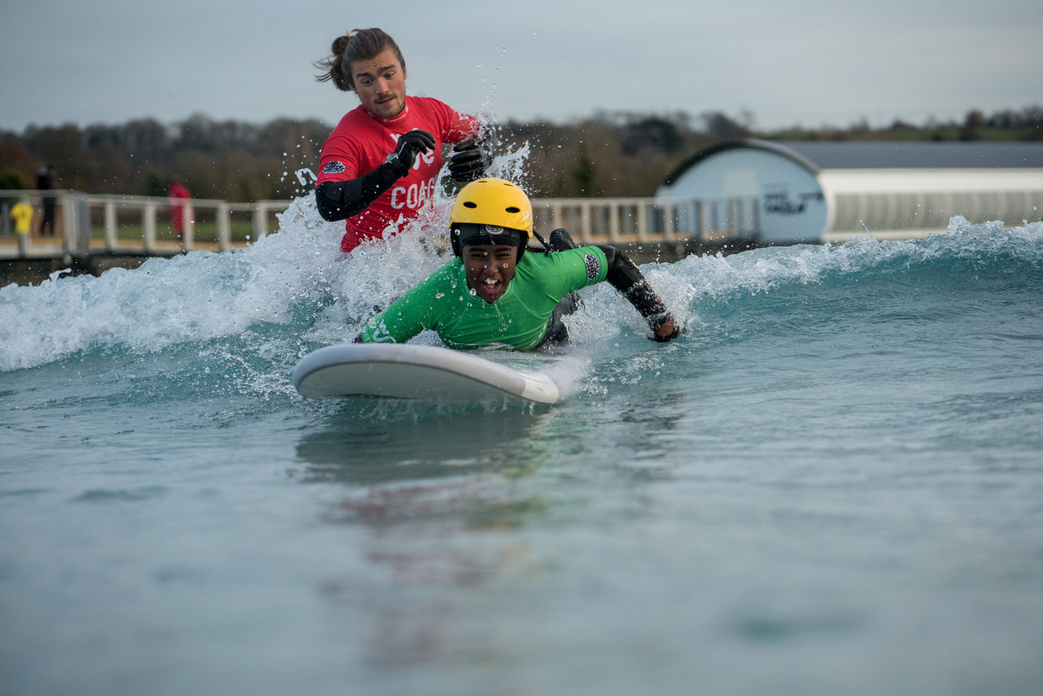 Beginner-Lesson-at-The-Wave-Surfing-Bristol