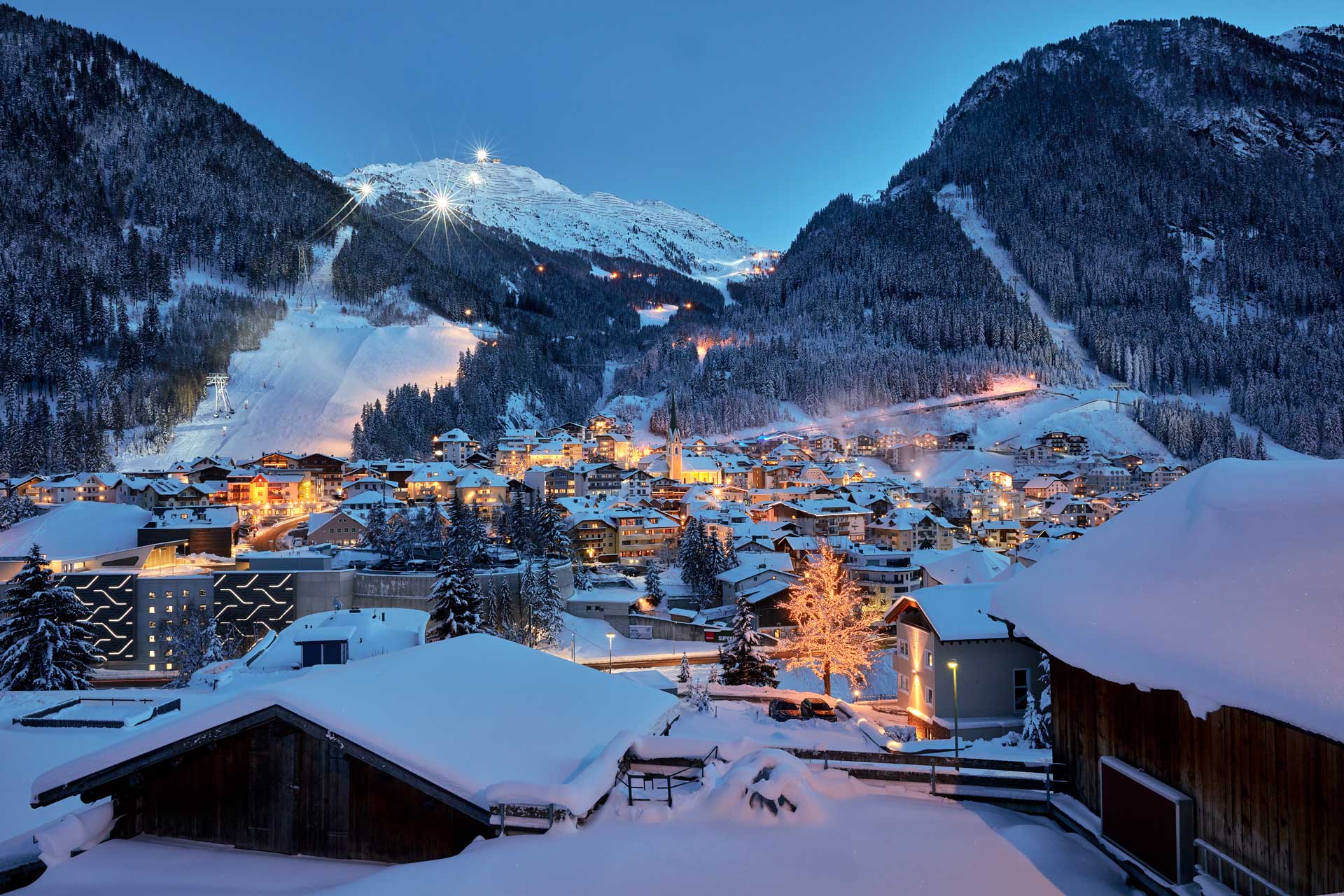 Ischgl-Ski-Resort-Guide-Skiing-Night