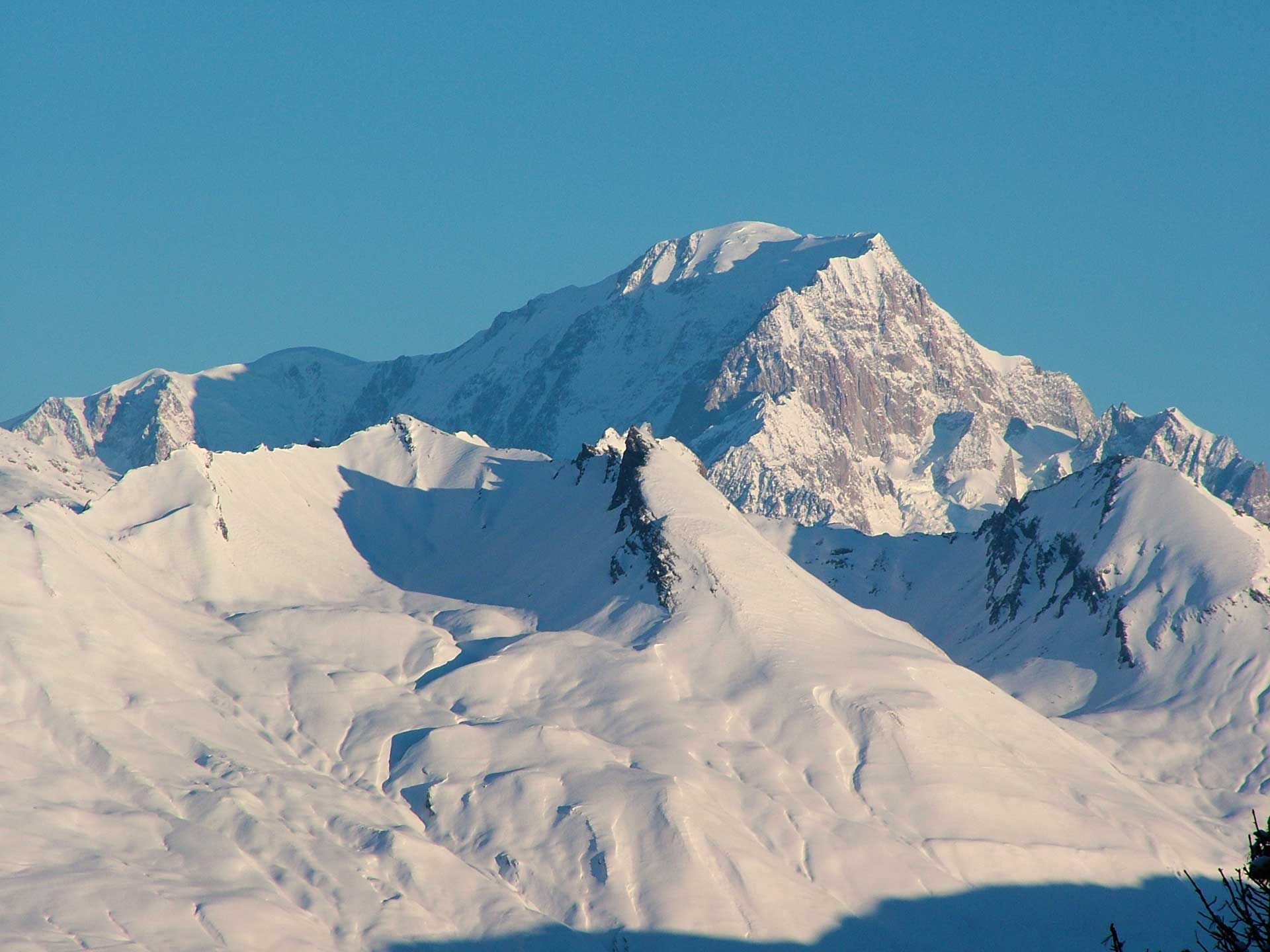 Highest-Mountain-In-France-Mont-Blanc