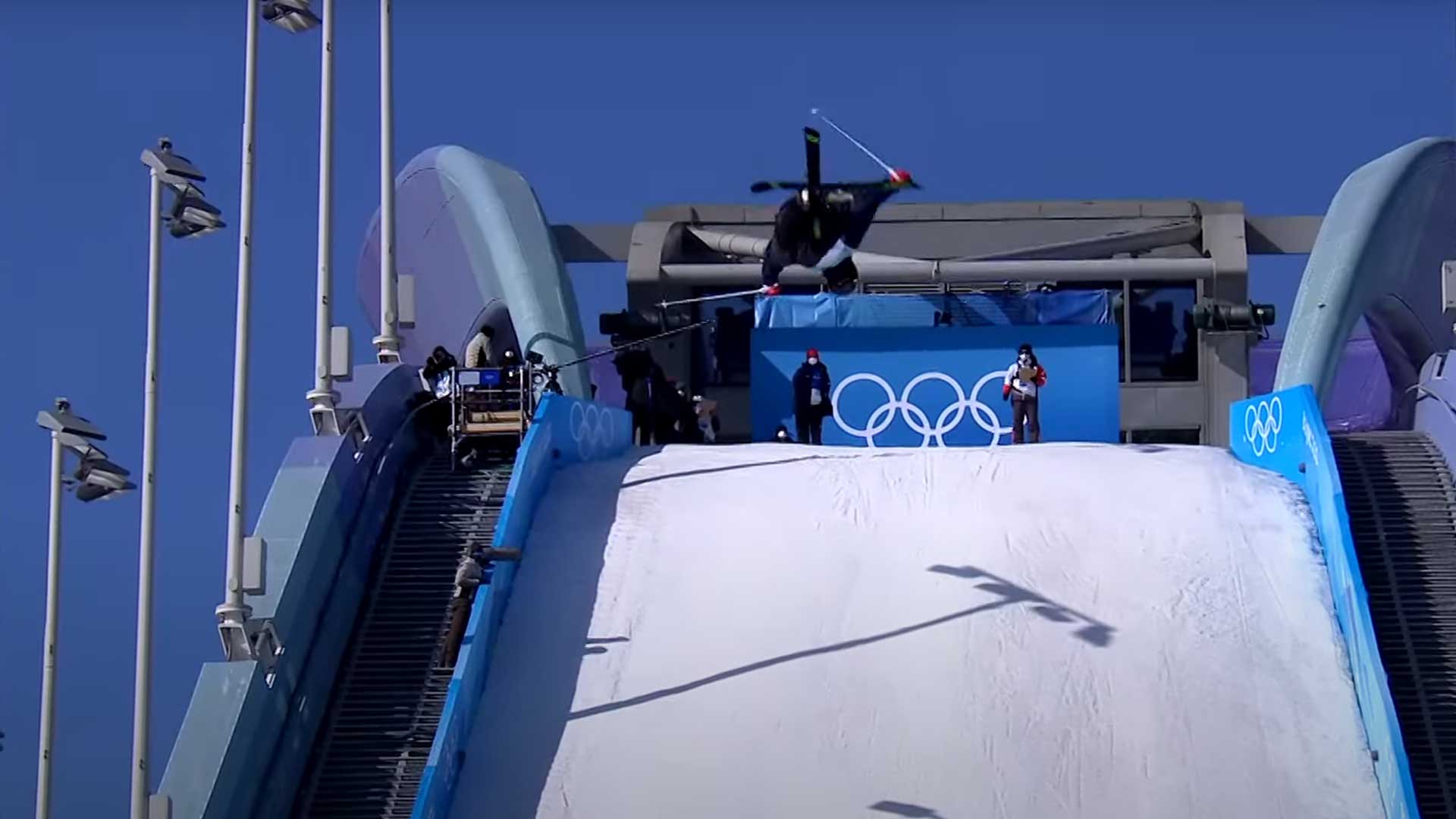 Big Air Qualifications | 17-Year-Old Kirsty Muir Qualifies For Olympic Finals