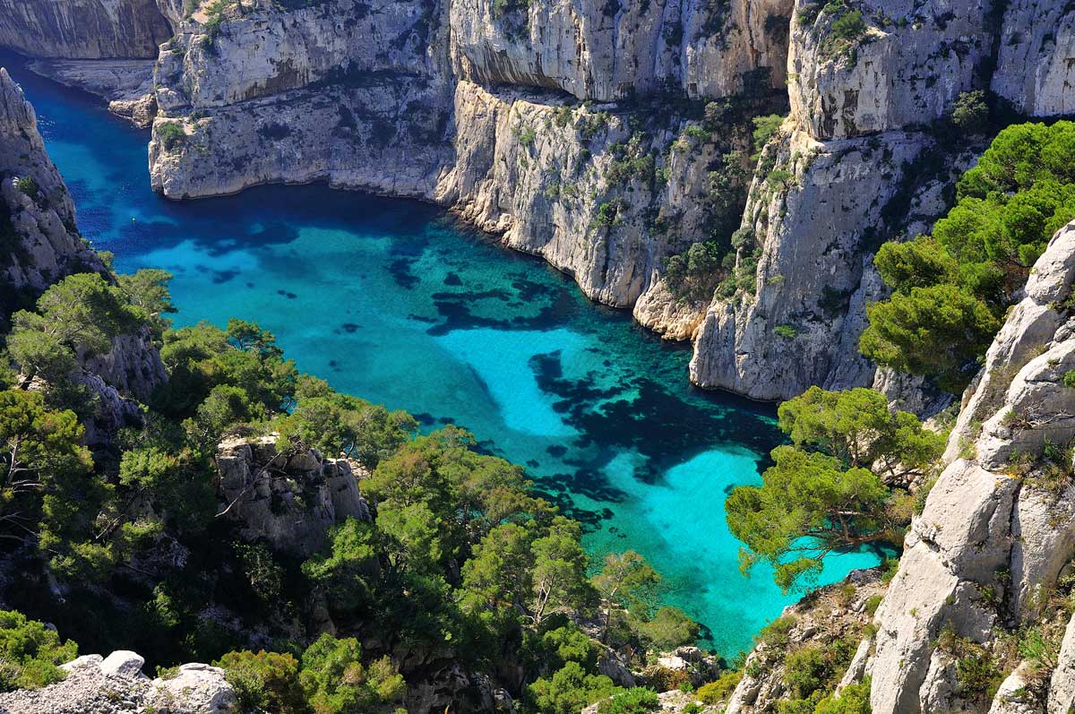 Best-Hikes-In-France-En-Vau-Les-Calanques-De-Cassis