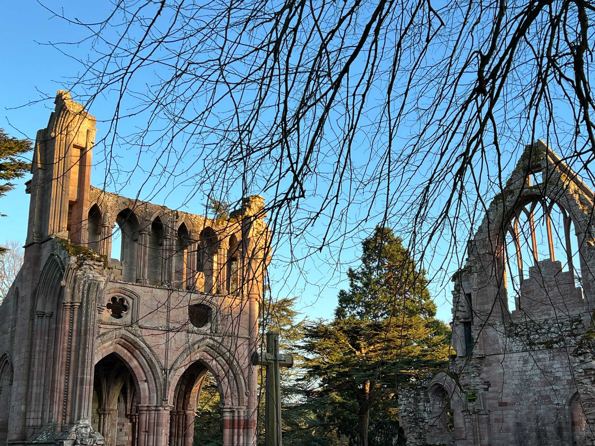 Best-Walks-In-Scotland-Dryburgh-Abbey