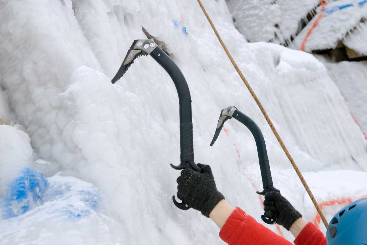 Ice-climbing-in-French-Alps