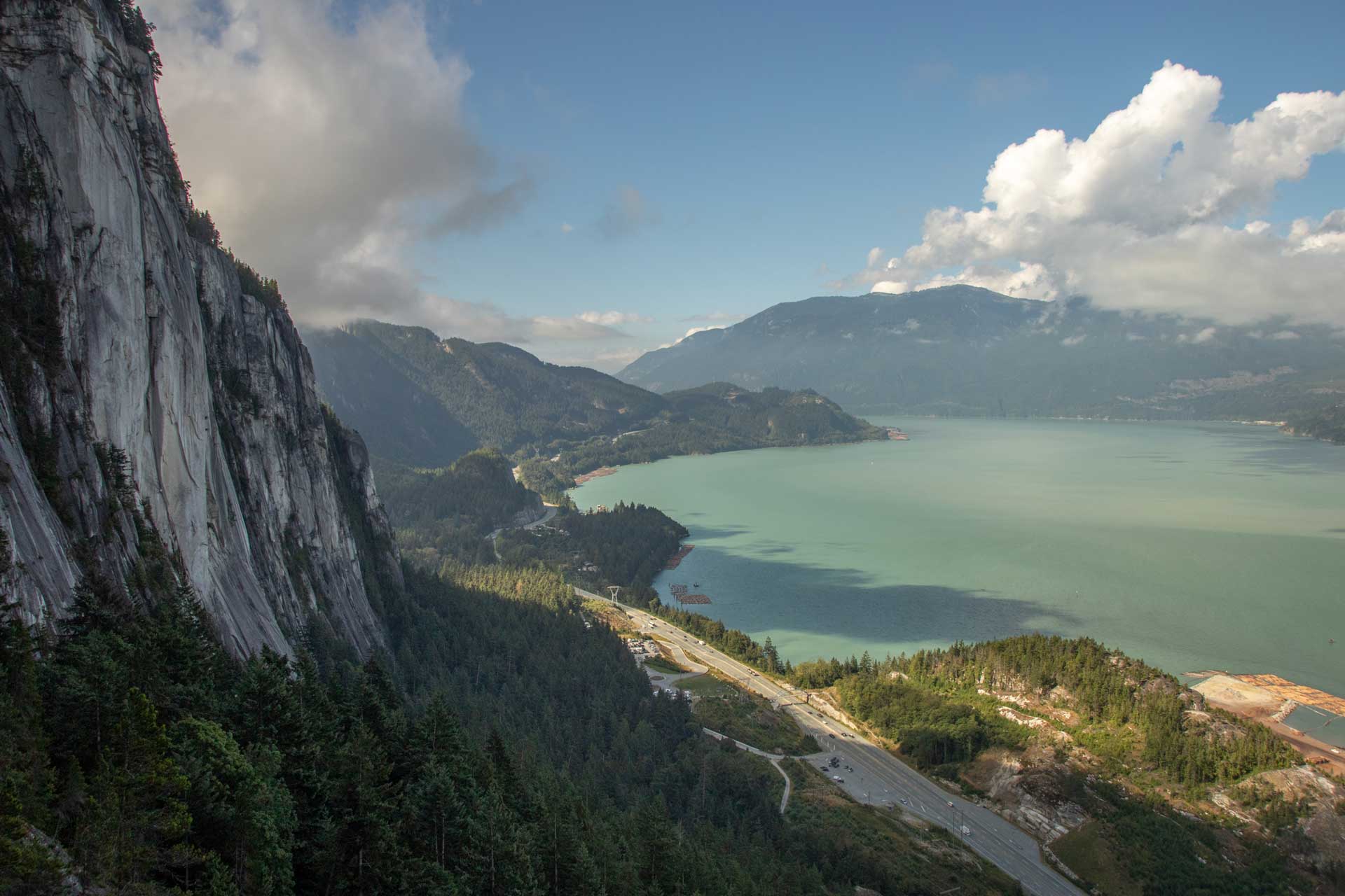 Rock-climbing-in-Squamish