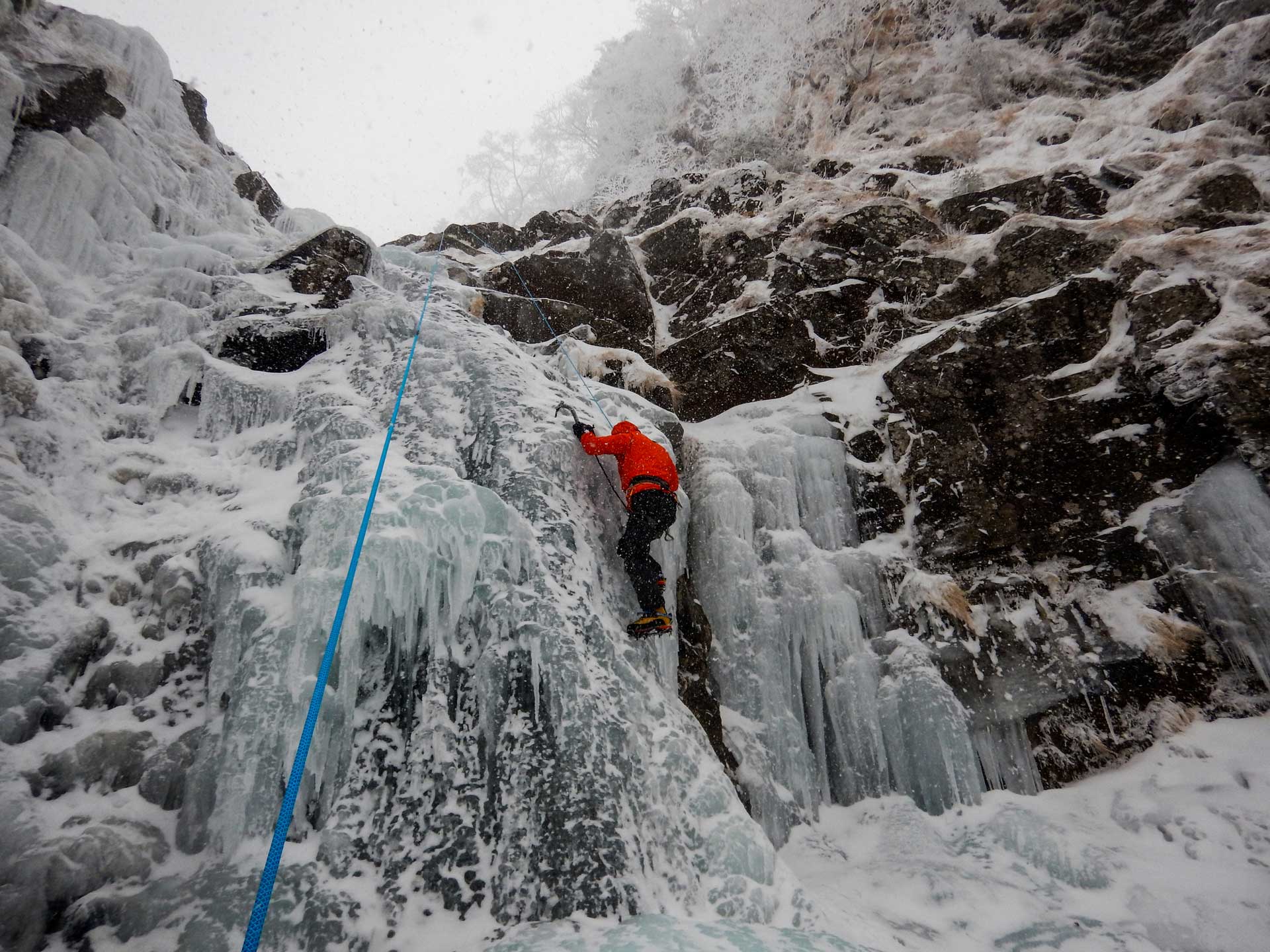 what-is-ice-climbing