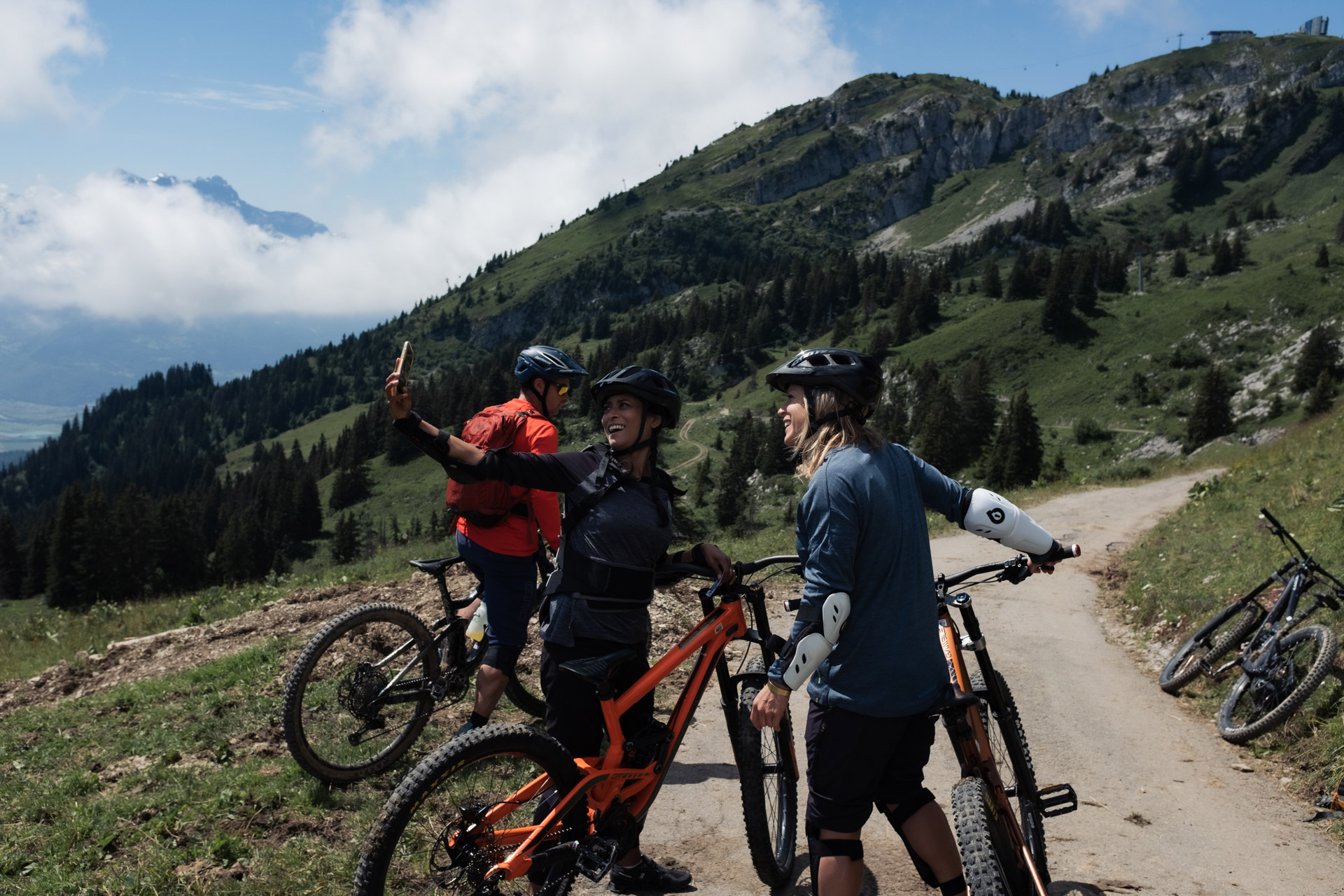 sustainable-inclusive-adventures-for-women-in-switzerland