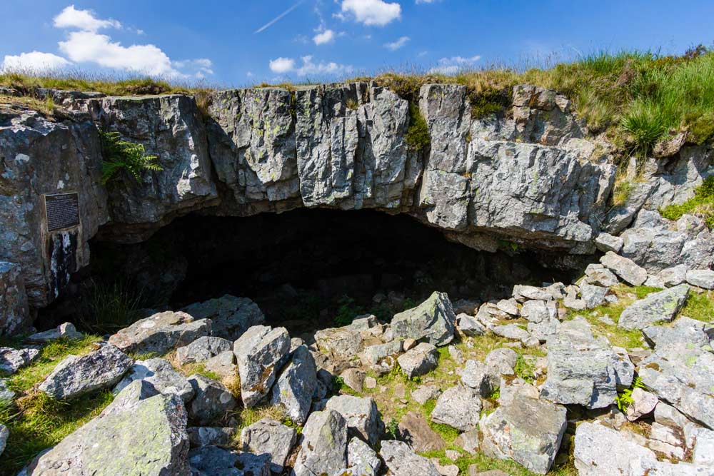 caving trips uk