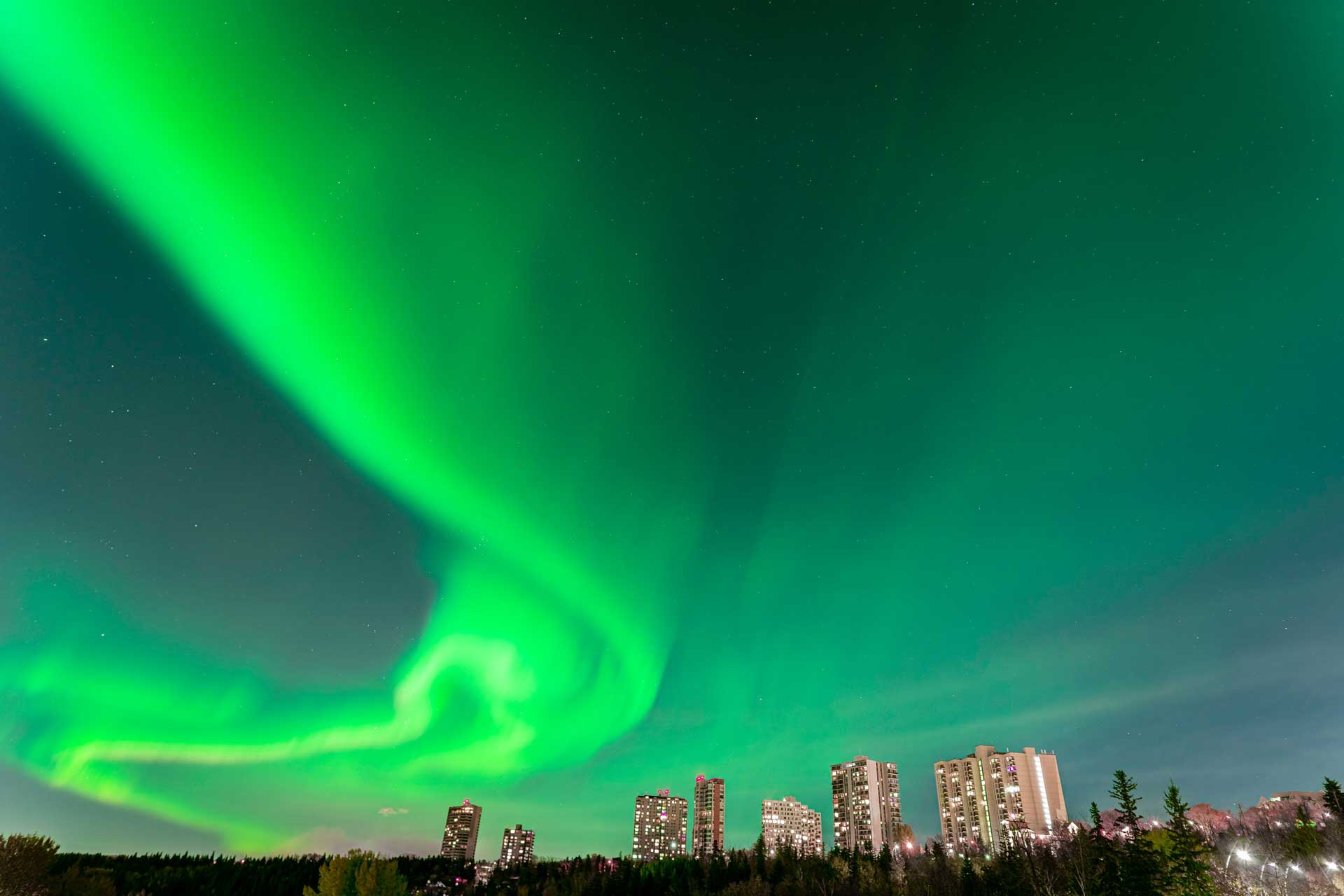 best-places-to-see-the-northern-lights-canada