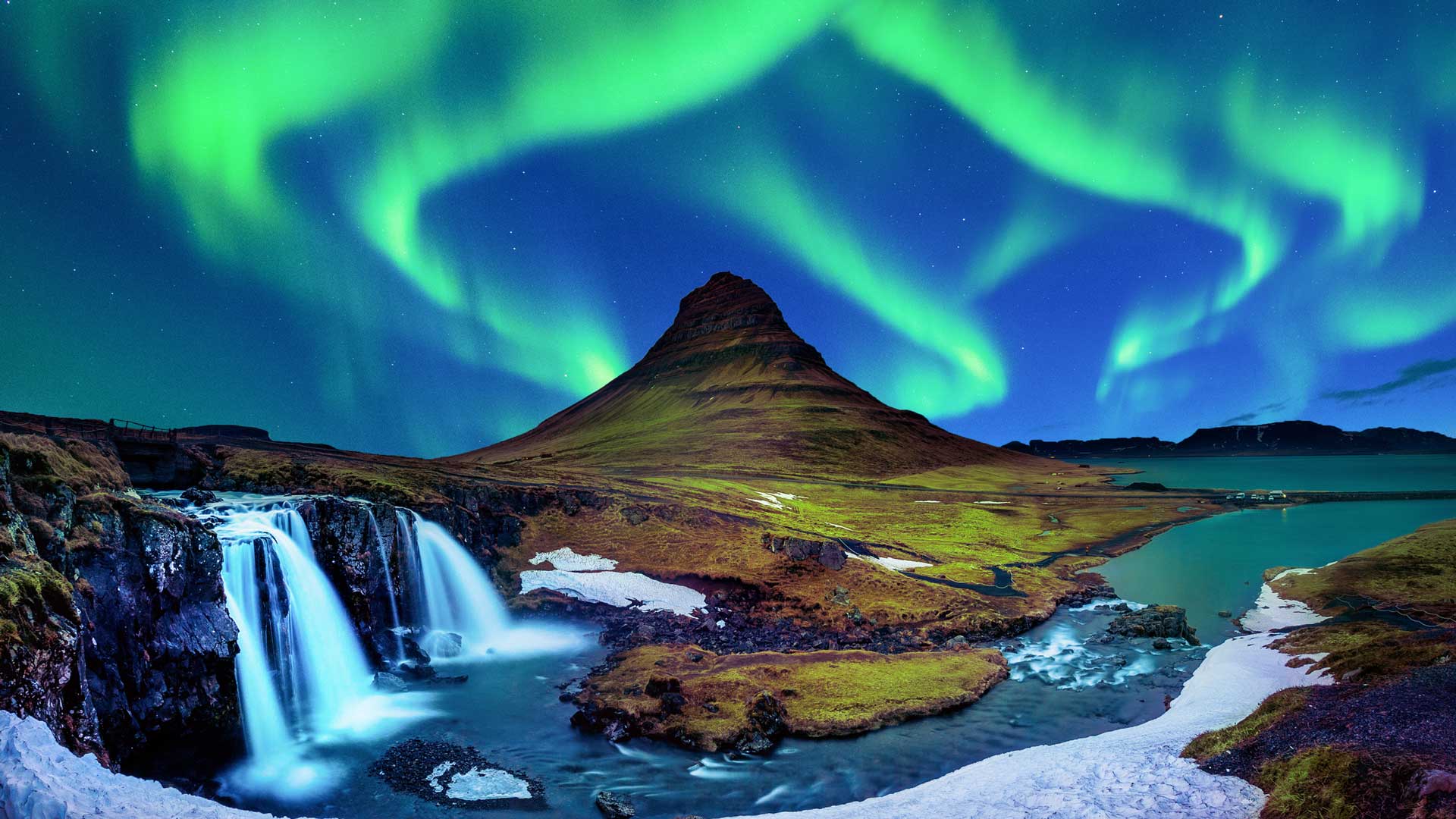 northern-lights-in-iceland