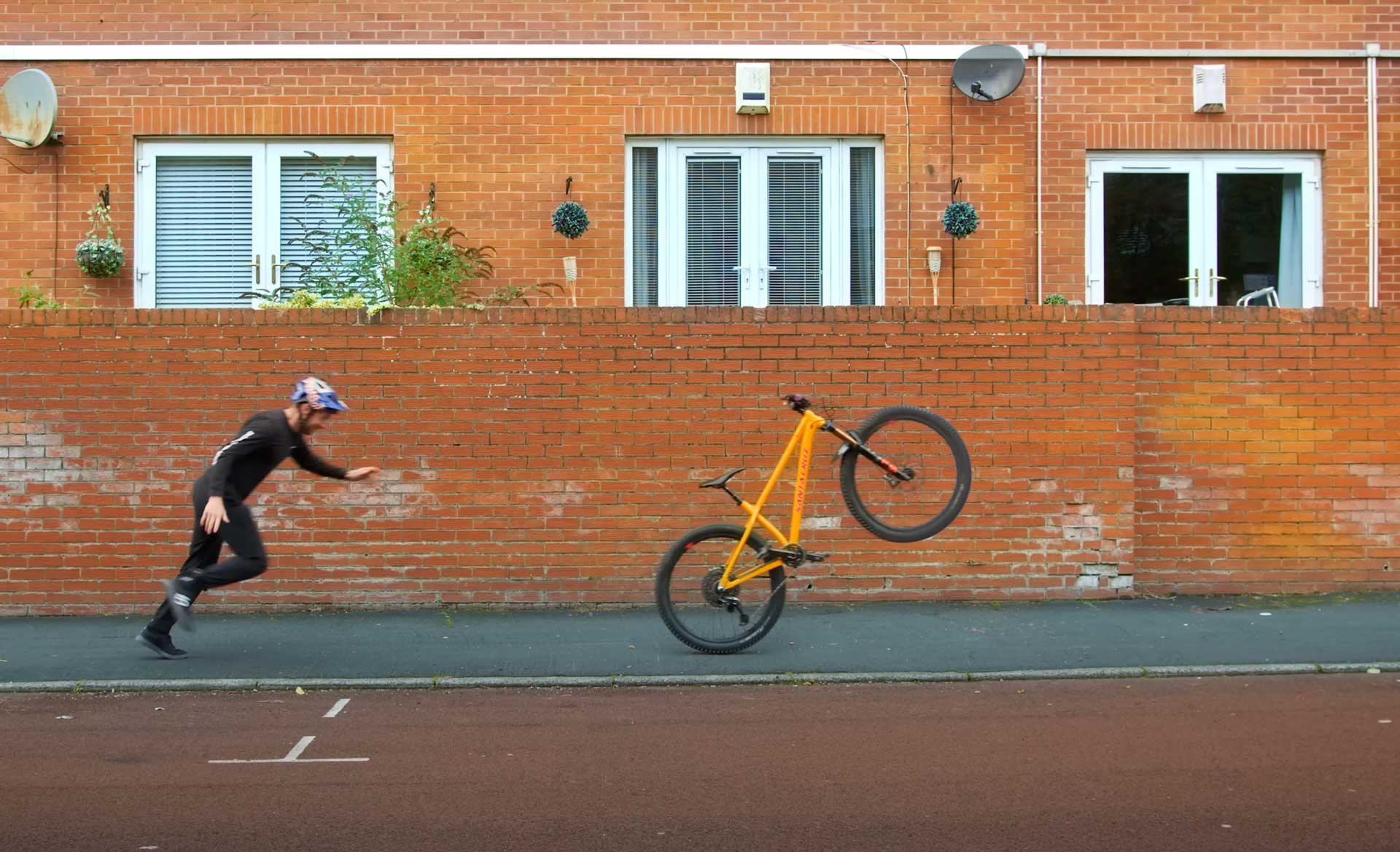 wheelie-film-danny-macaskill