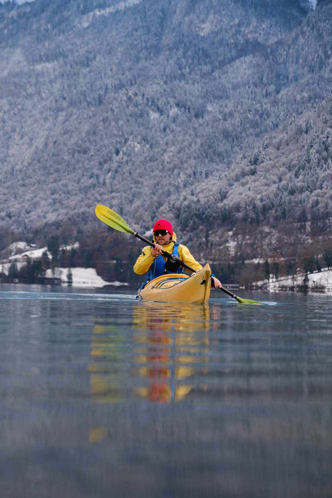 kayaking-bern-region-winter-adventures-switzerland