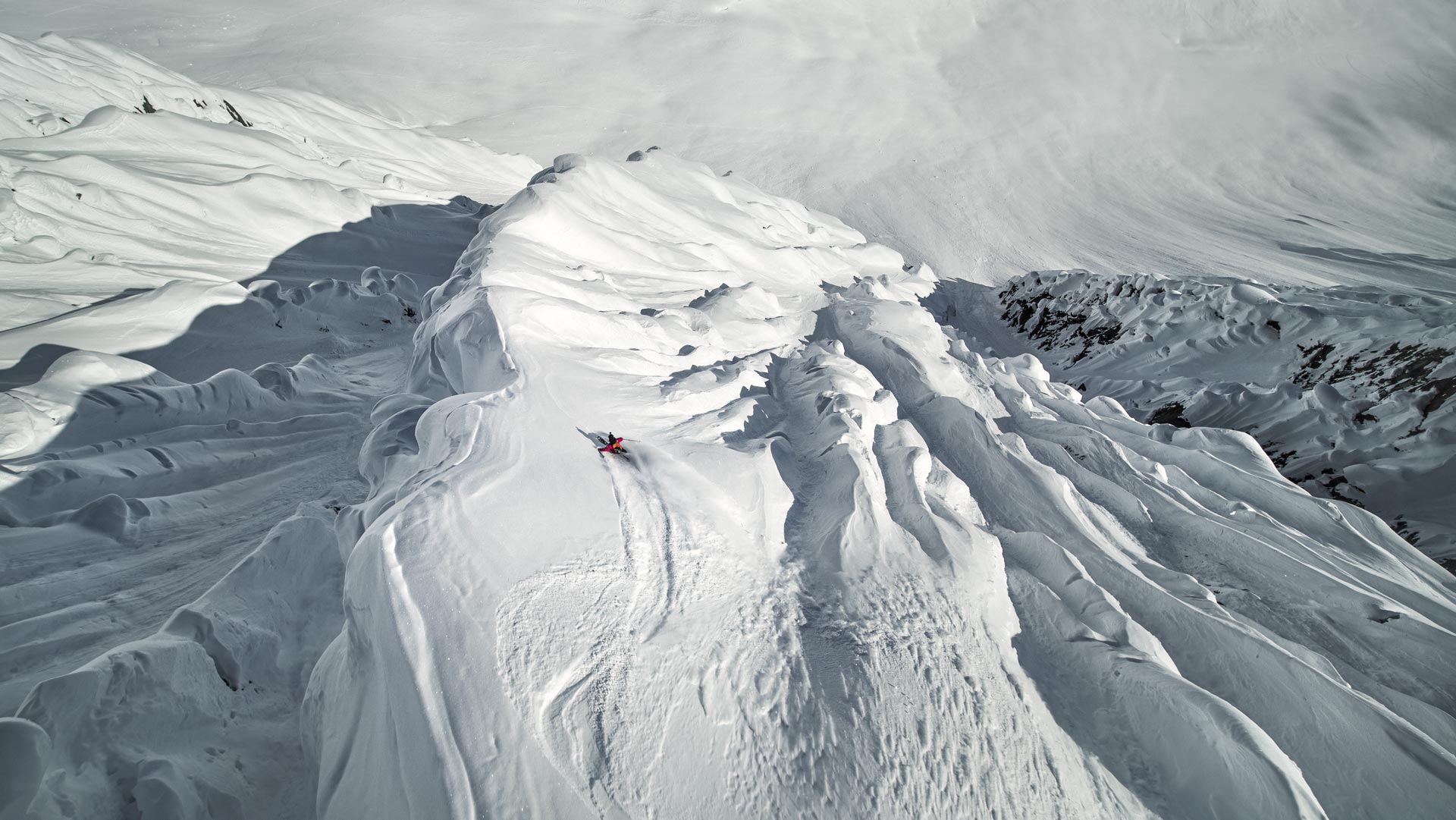 Alaska-skiing-Jerome-Tanon-Christoph-Thoresen-A278_Drone_pic_Sam_Anthamatten_mellow_line_HD