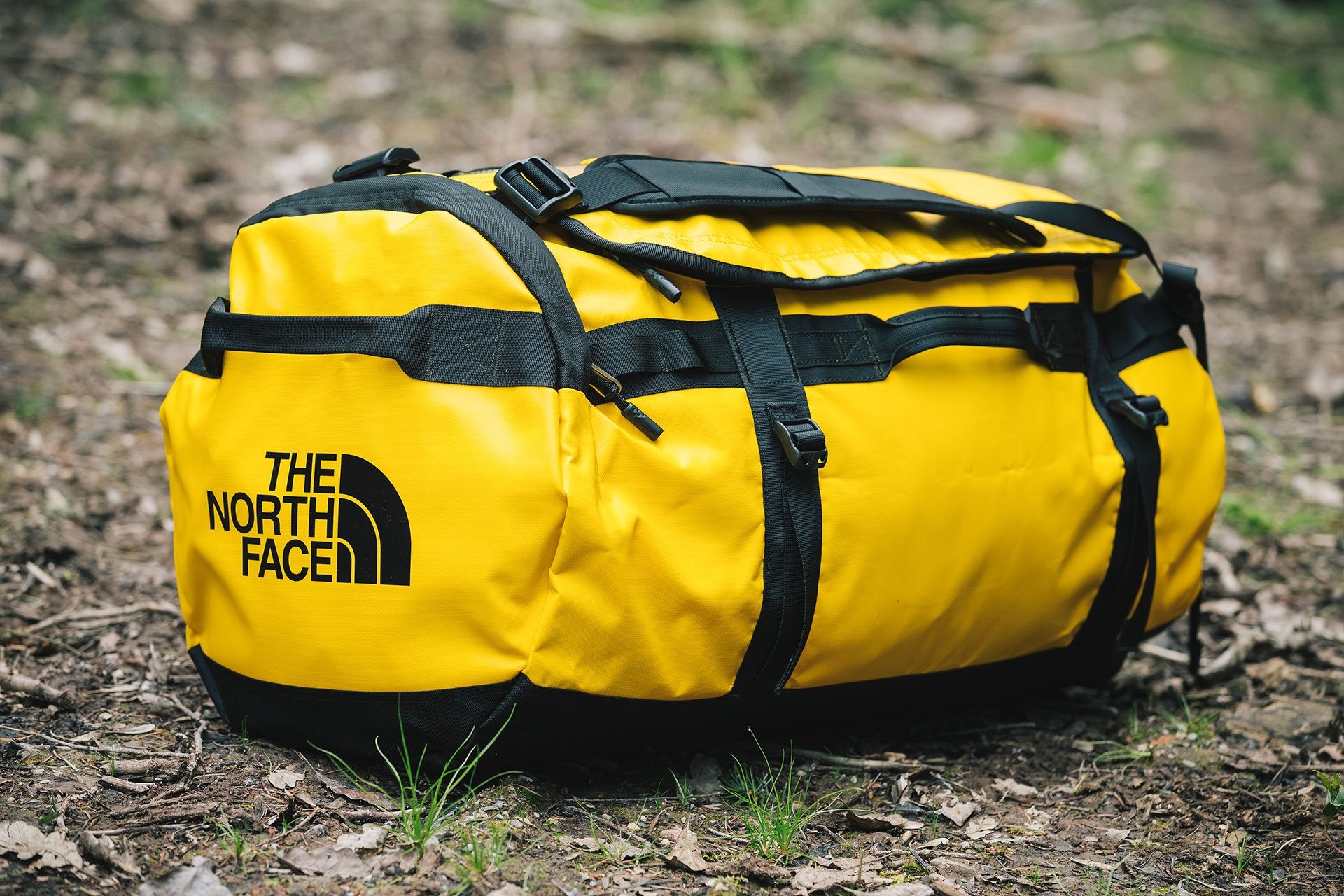 the-north-face-base-camp-duffle-large-pack-002