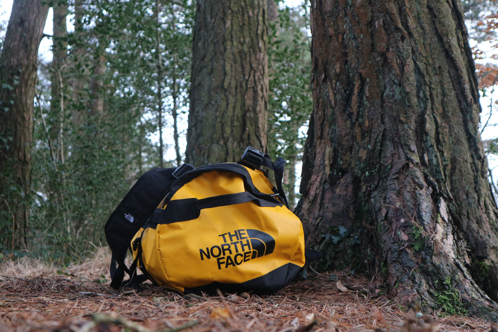 The North Face Base Camp Duffel Medium | Review - Ou...