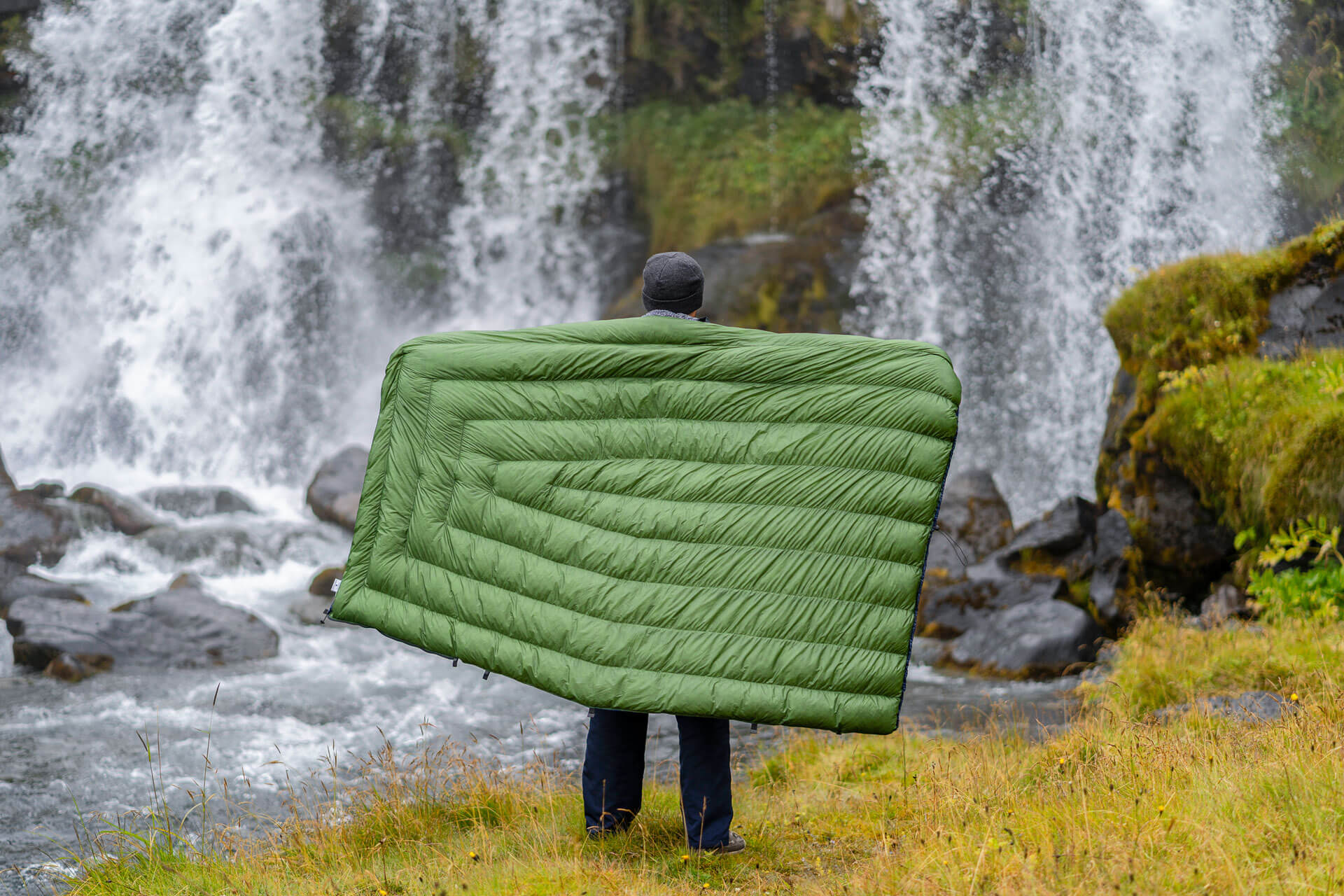 Best Double Sleeping Bags & Quilts For Camping & Backpacking