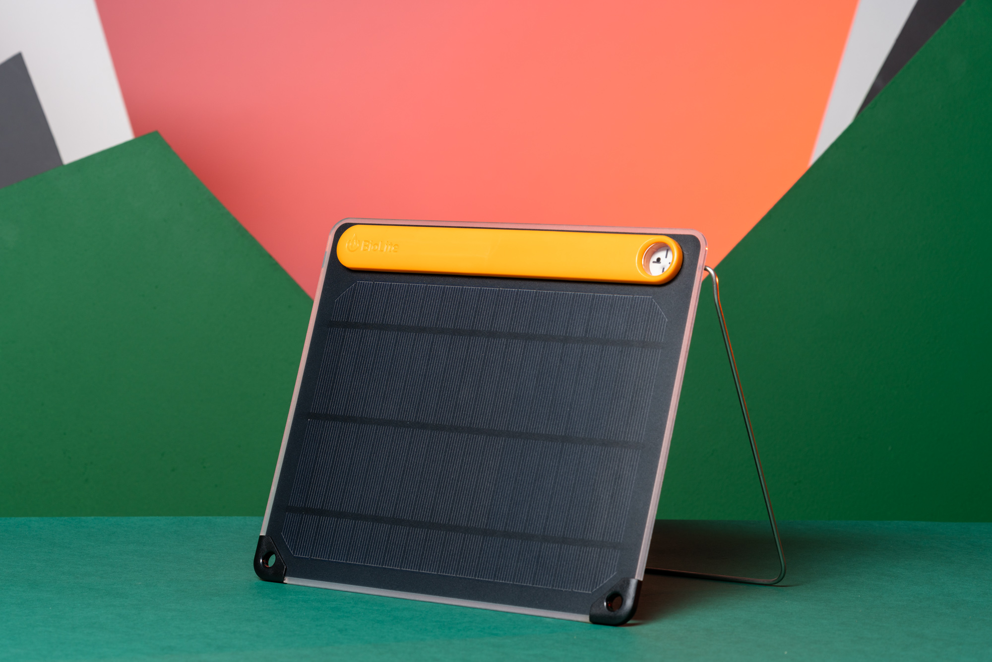 Biolite Solar Panel 5 Plus Charger Review