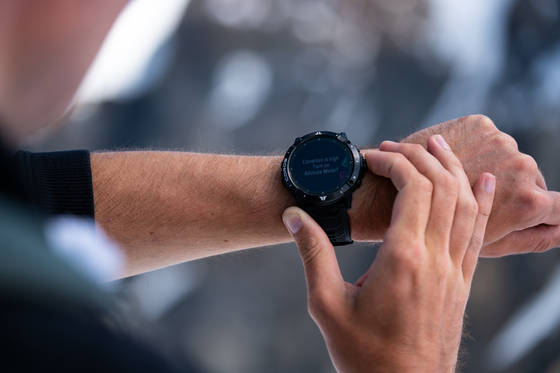 First Look | Coros Vertix 2 Smartwatch