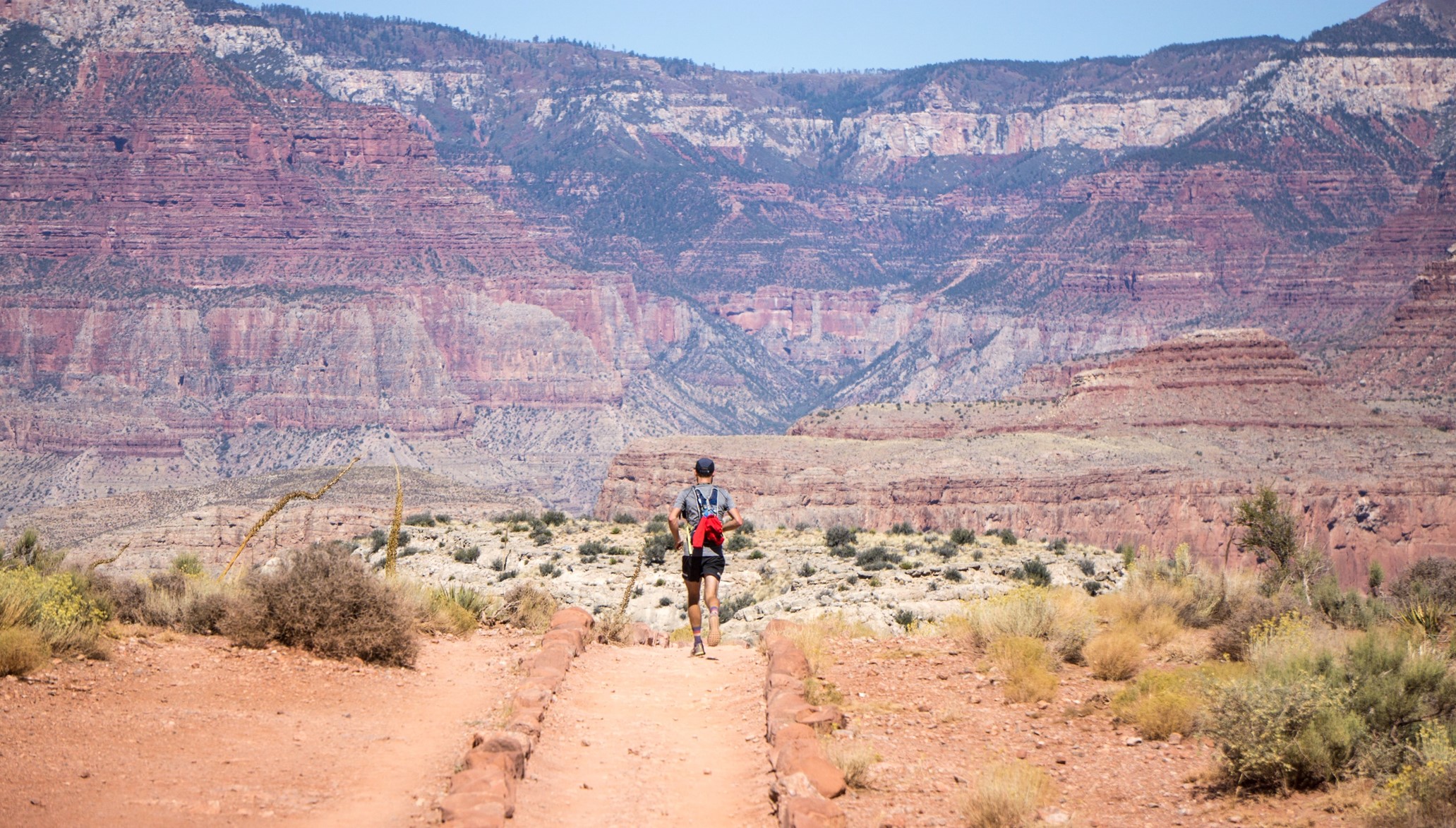 10 BEST TRAIL RUNNING HOLIDAY VACATION SPOTS