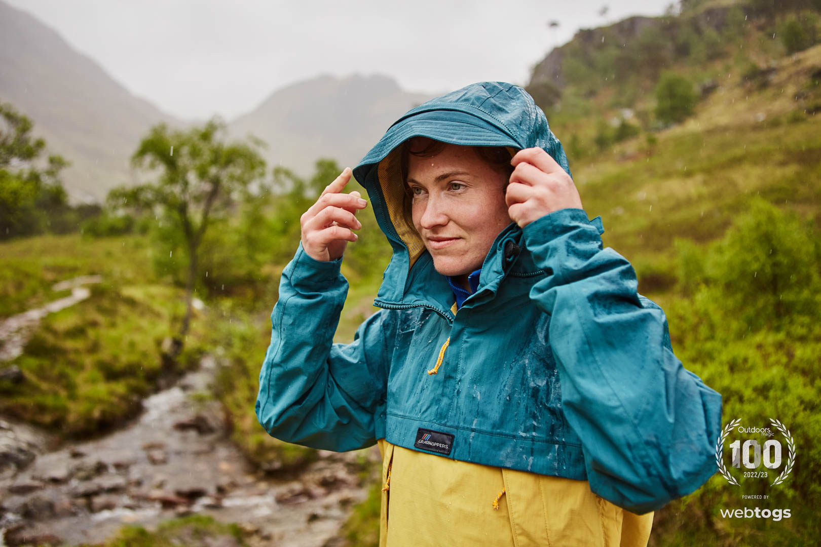 A striking over-the-head cagoule that boasts solid trail-ready waterproof credentials