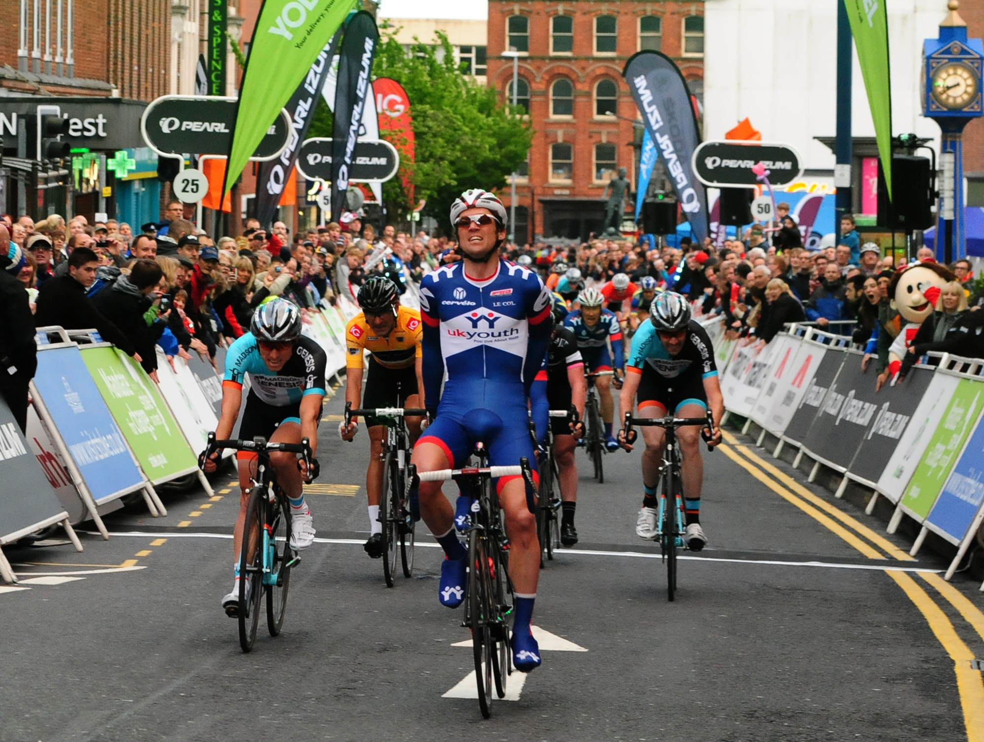 Yanto Barker, Tour Series 2013, Stoke-On-Trent, Pic: Peter Hodges, Sweetspot