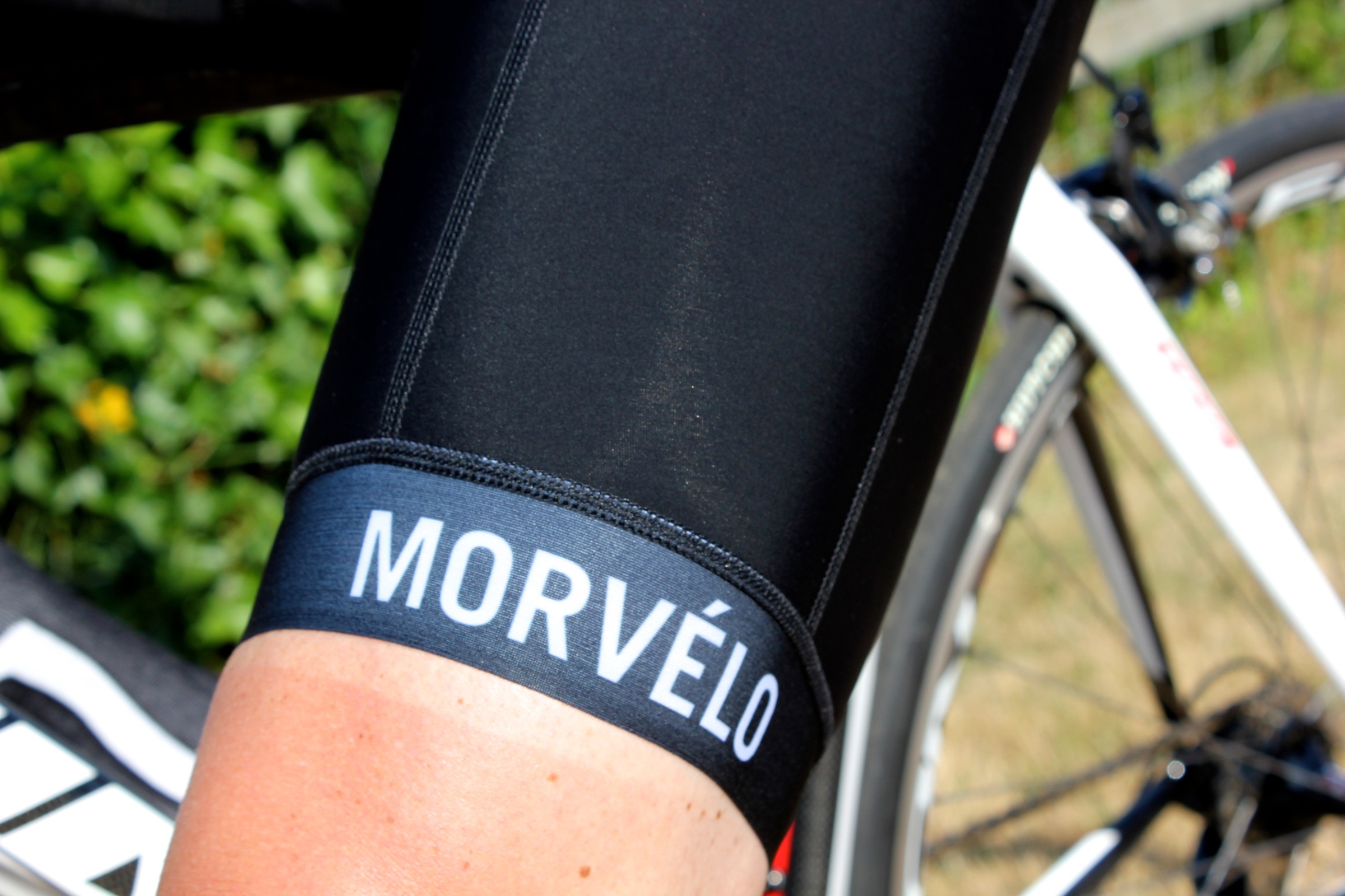 Morvelo à bloc bib-shorts, hem, pic: Timothy John, ©Factory Media