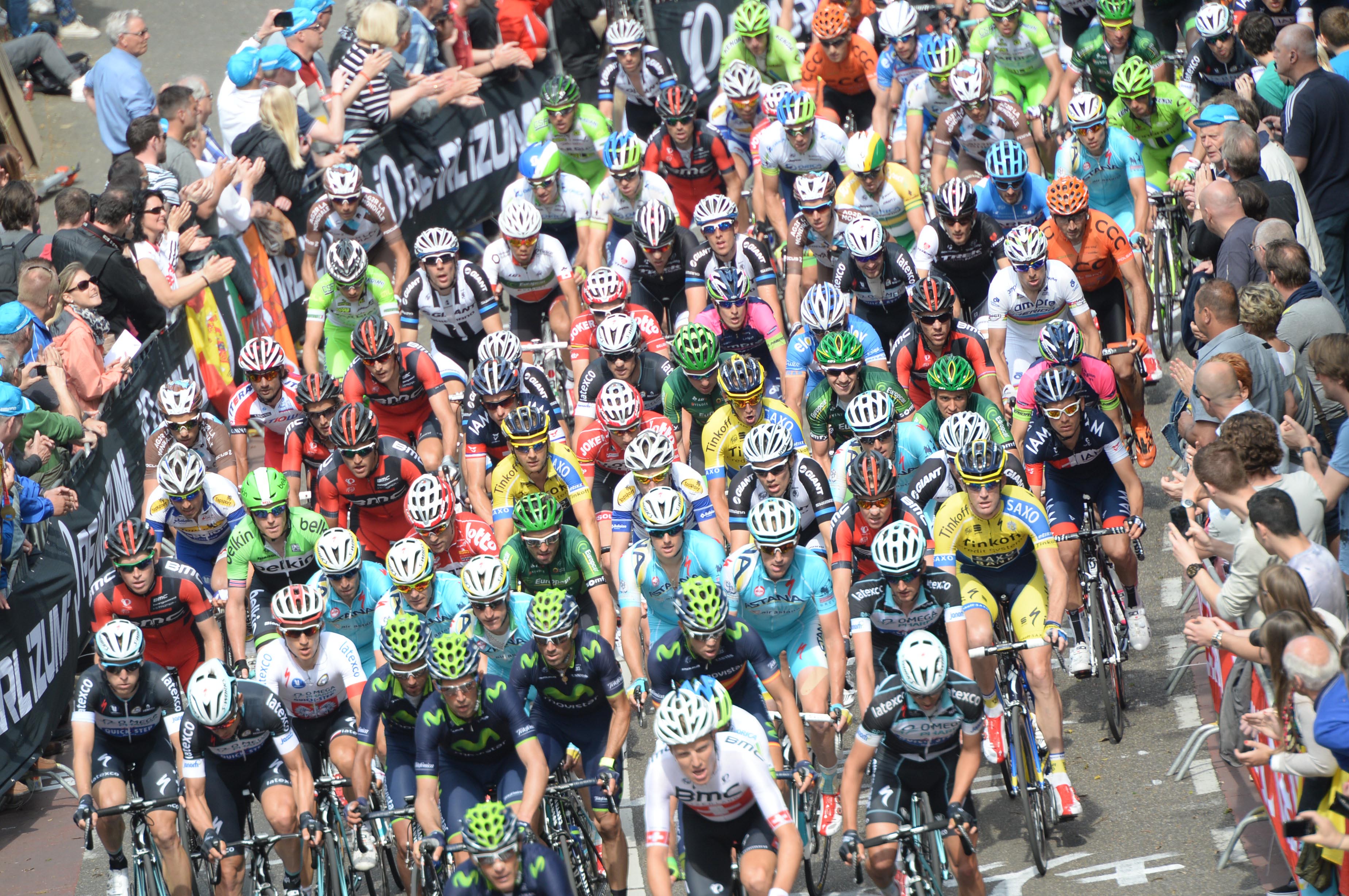 Peloton, Amstel Gold Race 2014, pic: ©Sirotti