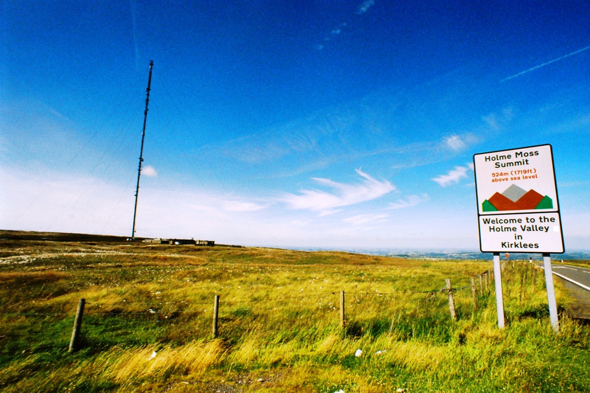 Holme Moss, climb, Yorkshire (Pic: James Creegan / Creative Commons)