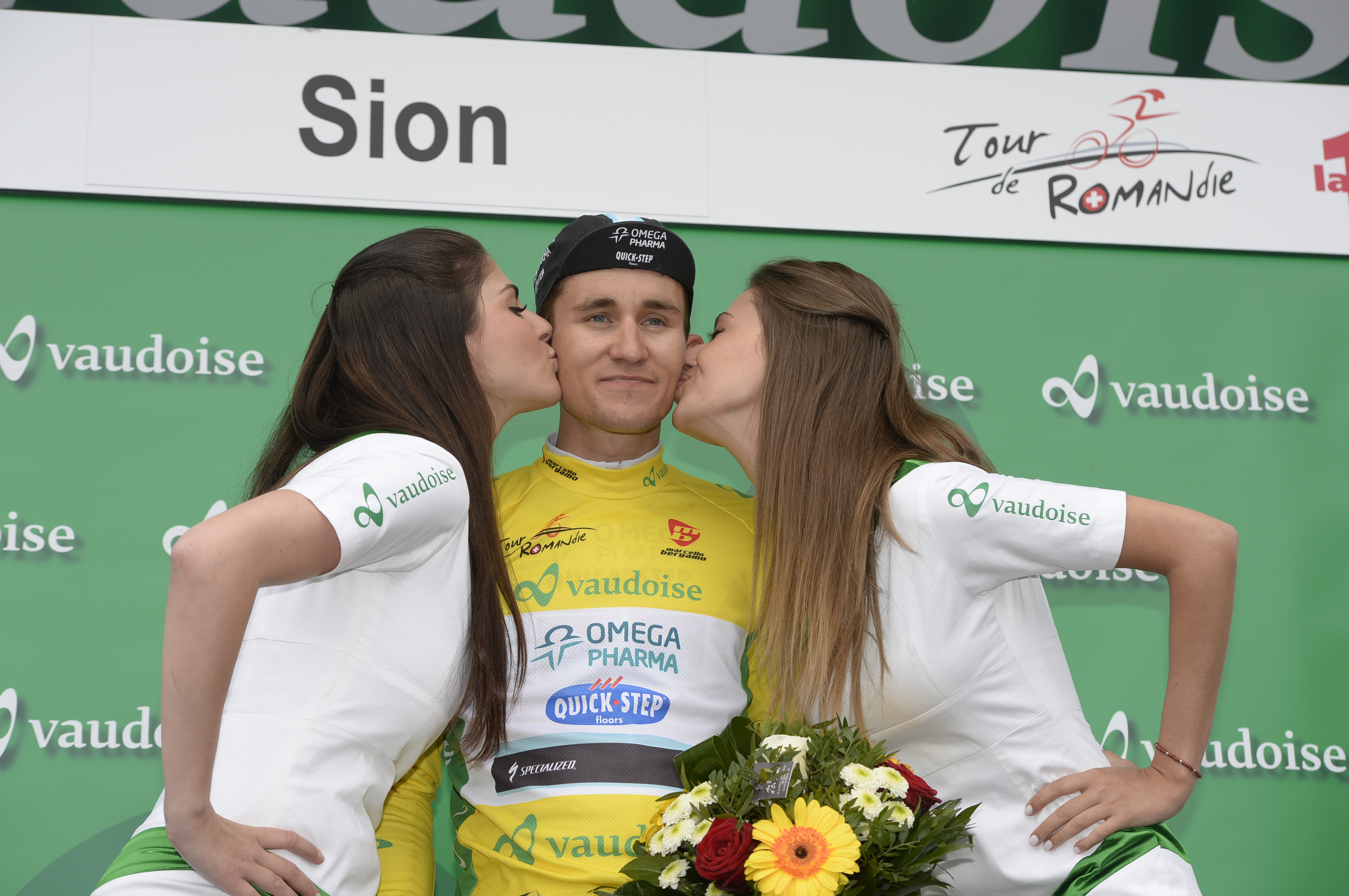 Michal Kwiatkowski, podium, yellow jersey, Tour de Romandie, 2014, stage one, pic: Sirotti