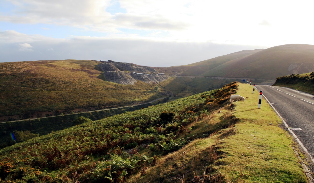 Horseshoe Pass - SimonPix - Flickr Creative Commons