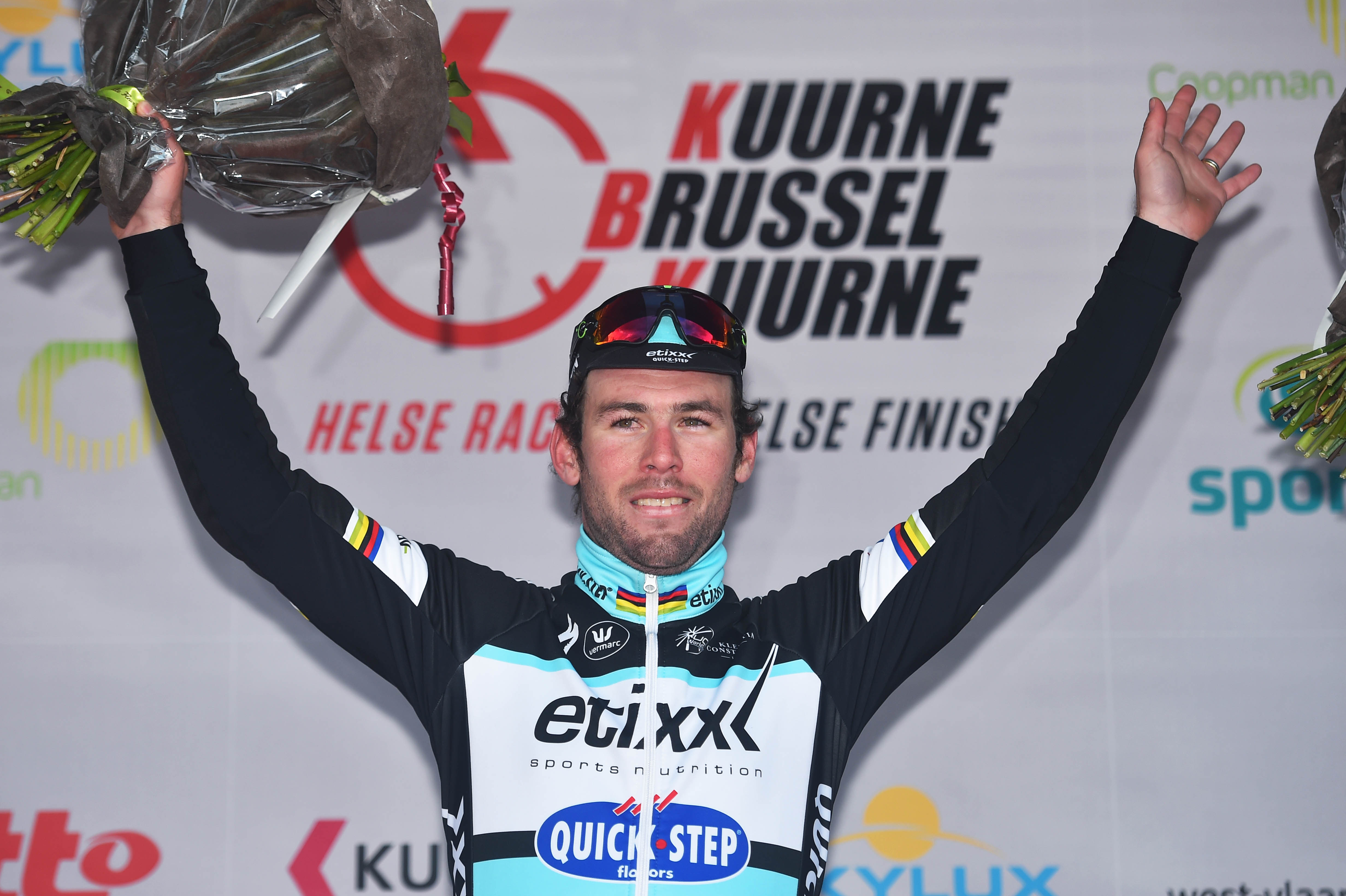 Mark Cavendish, Kuurne-Brussels-Kuurne, sprint, salute, Etixx-QuickStep, Alexander Kristoff, 2015, pic: Tim de Waele/EQS