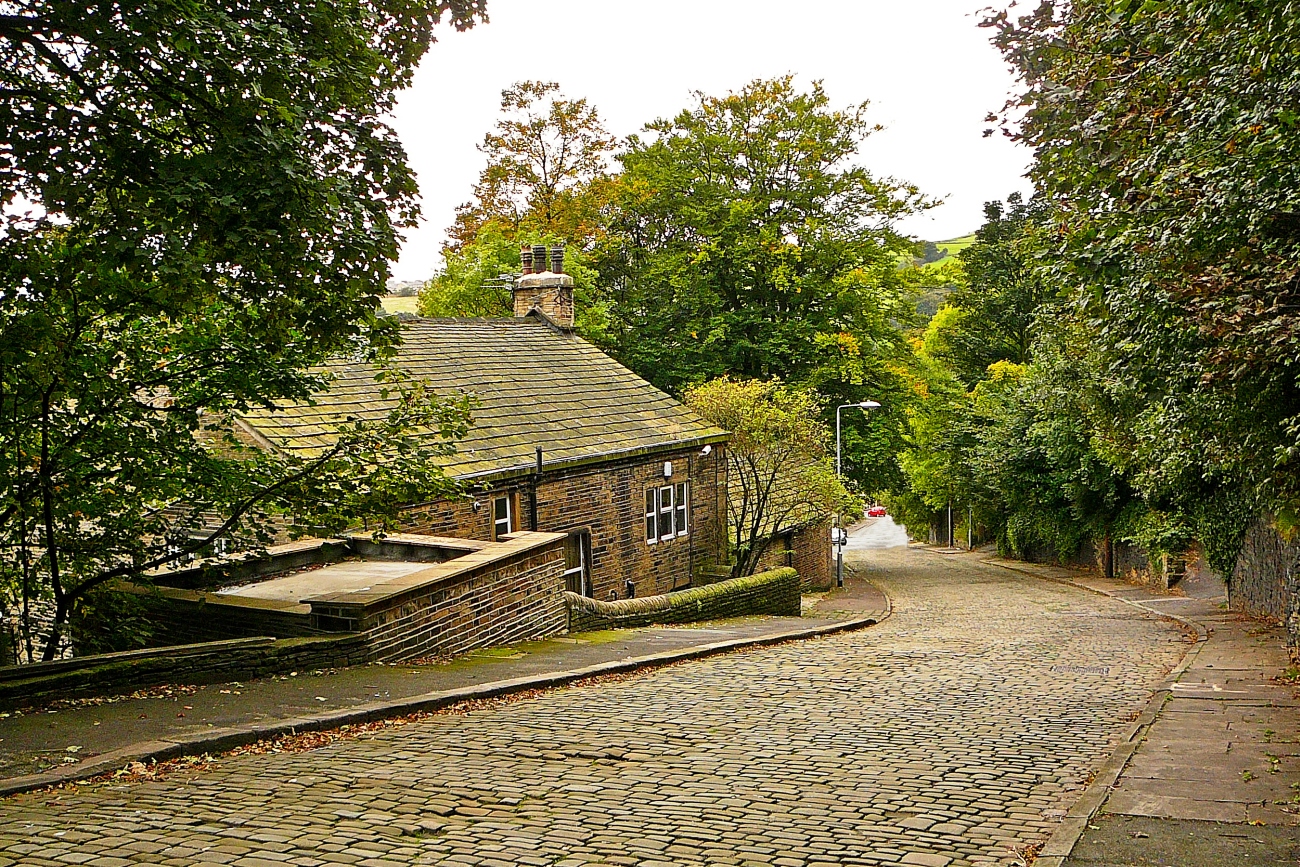 Cobbles, The Hough, Calderdale, pic: Tim Green, via Flickr Creative Commons