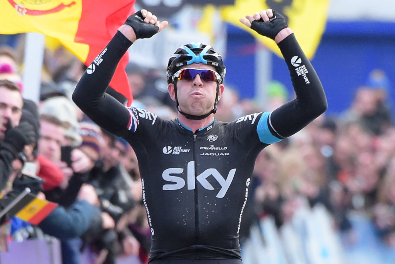 Ian Stannard, Omloop Het Nieuwsblad, 2015, Team Sky, salute, sprint pic: Sirotti