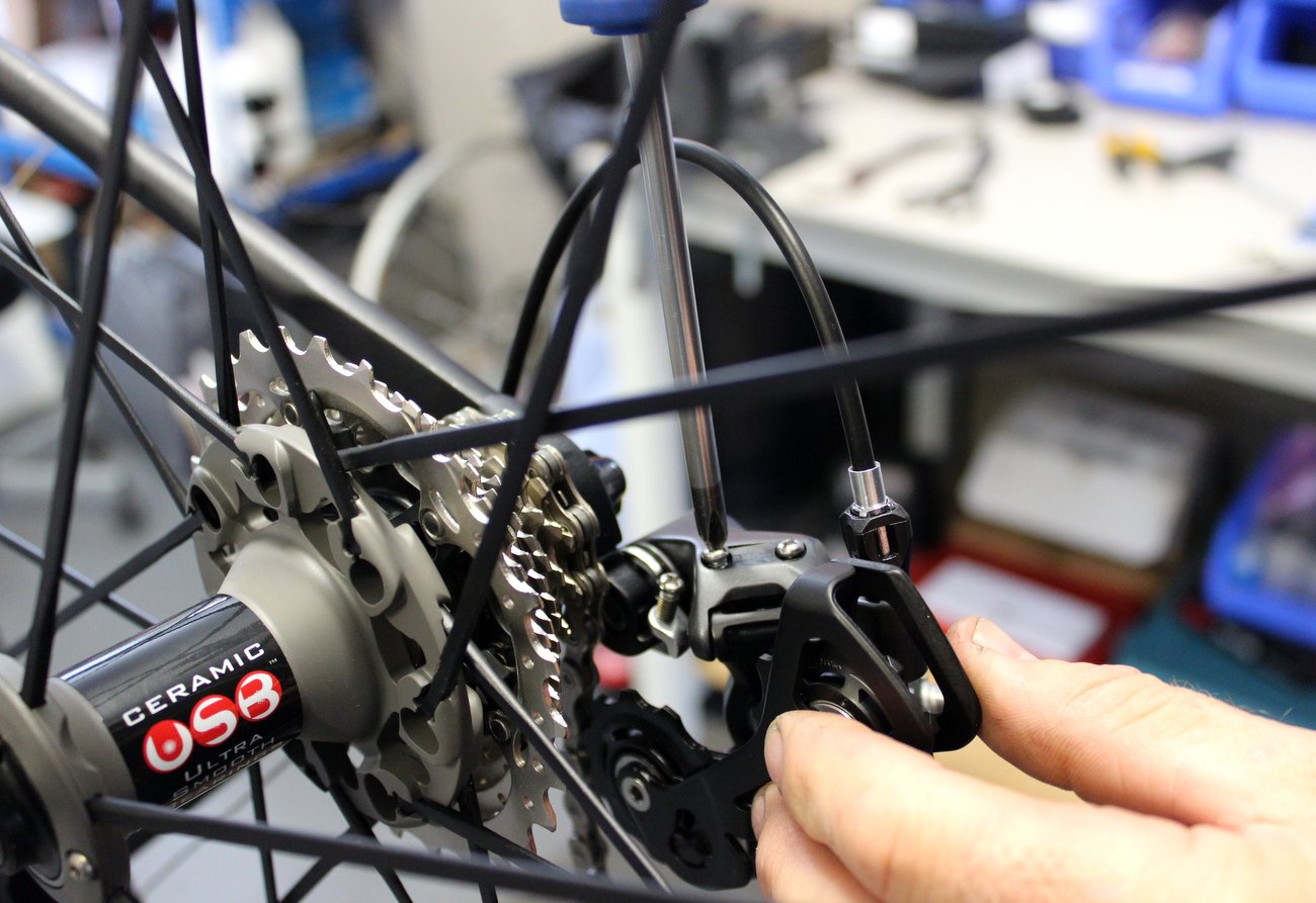 Rear derailleur adjustment