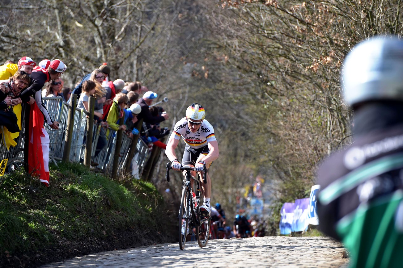 Andre Greipel, Koppenberg, cobbles, attack, climb, hill, pic: Sirotti