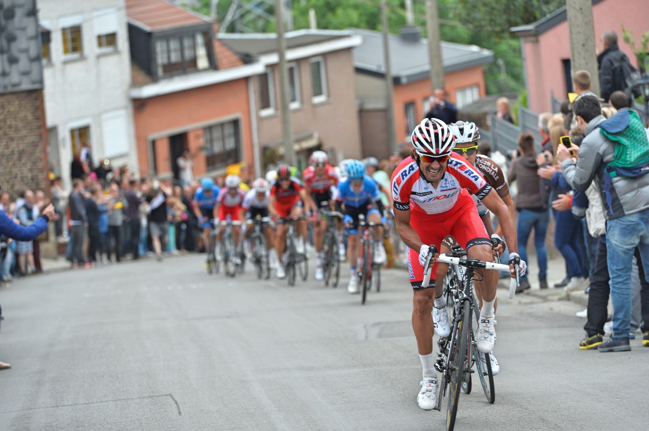 Cote de Saint Nicolas, Liege-Bastogne-Liege, 2014, climb, standing, chase, attack, pic: Sirotti