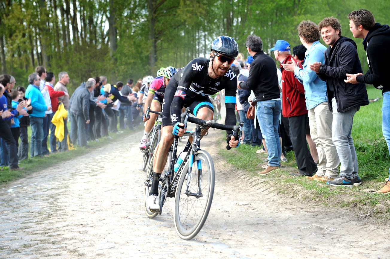 Sir Bradley Wiggins, Team Sky, Paris-Roubaix, 2014, cobbles, pic: Sirotti