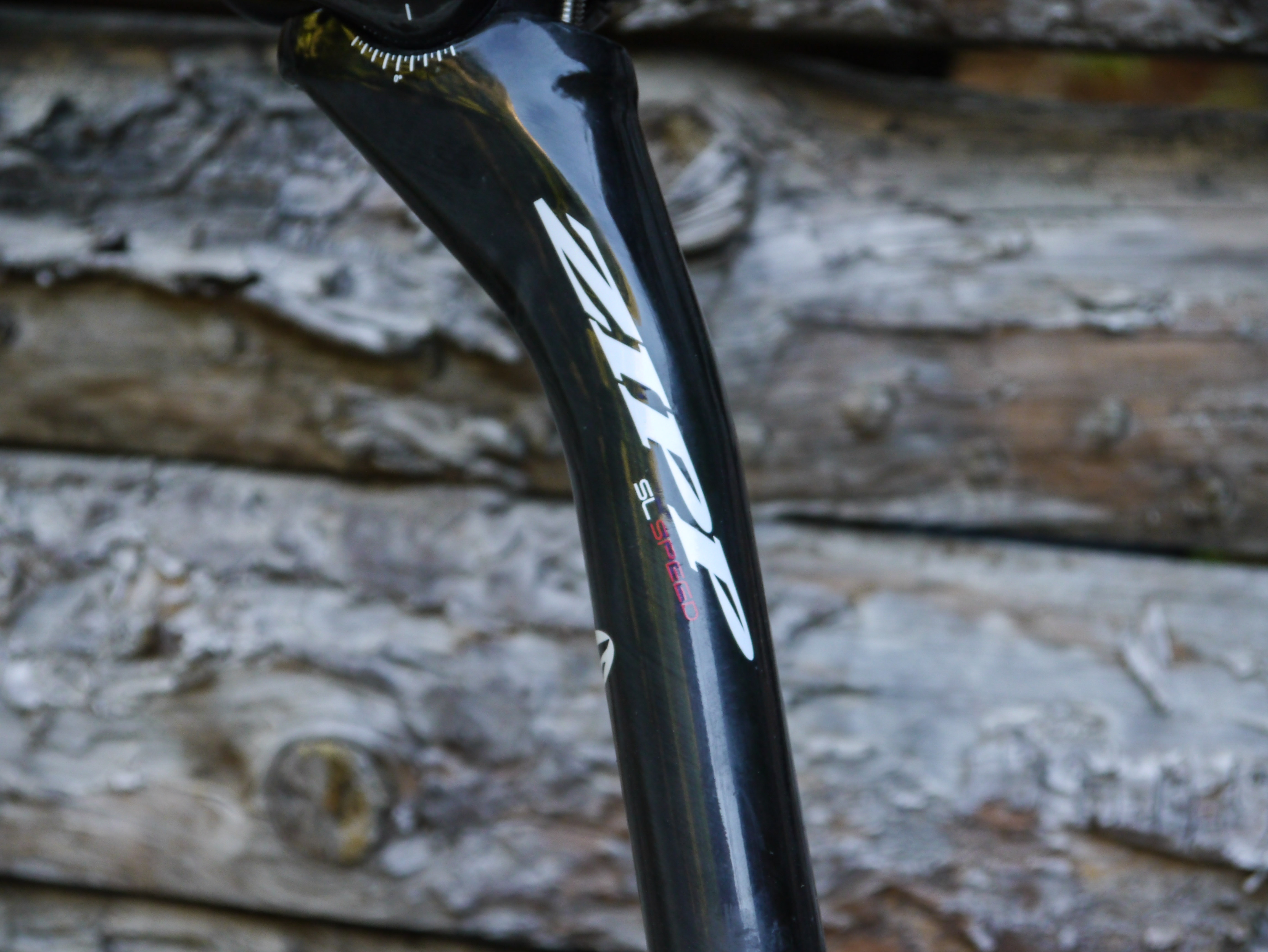 Zipp seatpost on the Lapierre Xelius SL 700