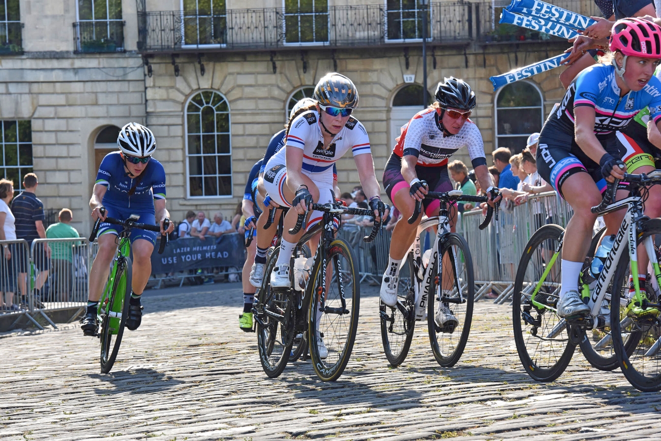 Eileen Roe, British champion, criterium racing, pic: The Tour