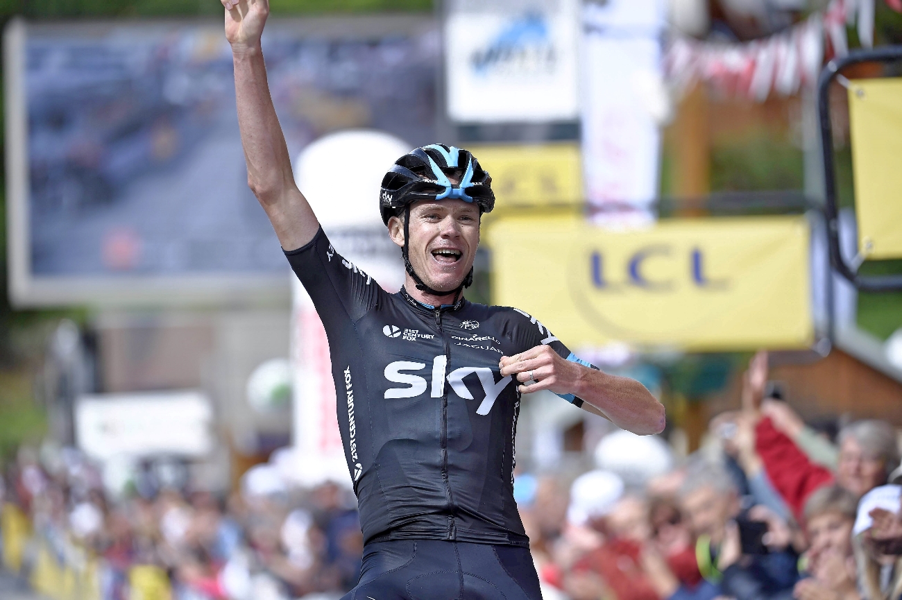 Chris Froome, Criterium du Dauphine, 2015, Team Sky, salute, pic: Sirotti