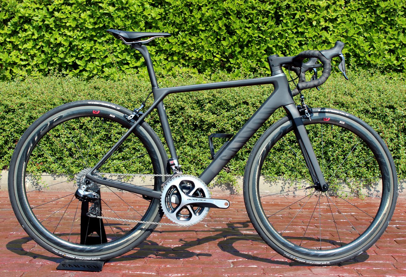 Canyon Ultimate CF SLX 2016 road bike (Pic: George Scott/Factory Media)