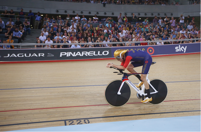 Bradley Wiggins, UCI Hour Record (Pic: Jaguar)