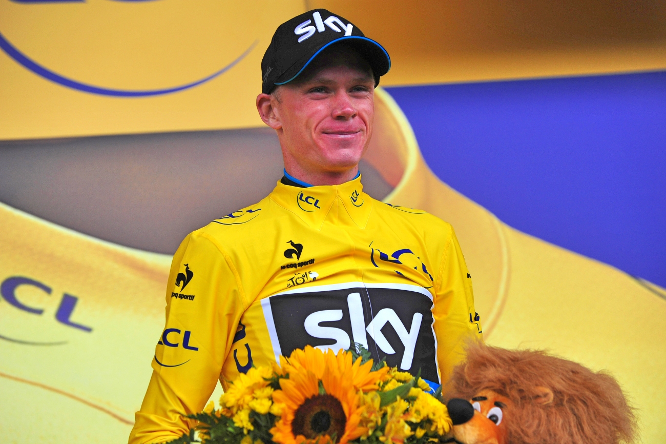 Chris Froome, Team Sky, yellow jersey, podium, Tour de France, stage 12, 2015, pic - Sirotti