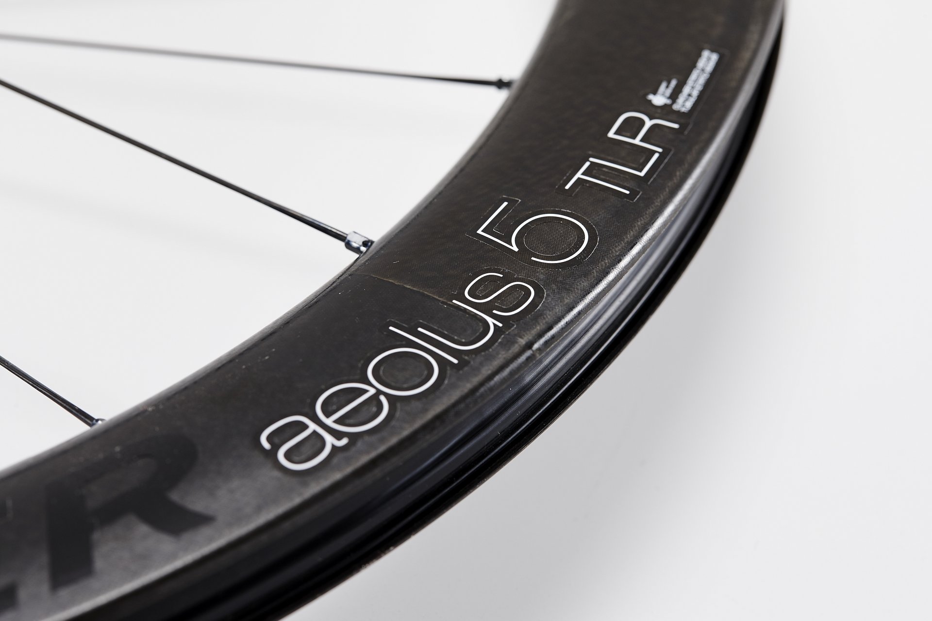RCUK100 Bontrager Aeolus 5 TLR D3 clincher wheelset RCUK100 Bontrager Aeolus 5 TLR D3 clincher wheelset