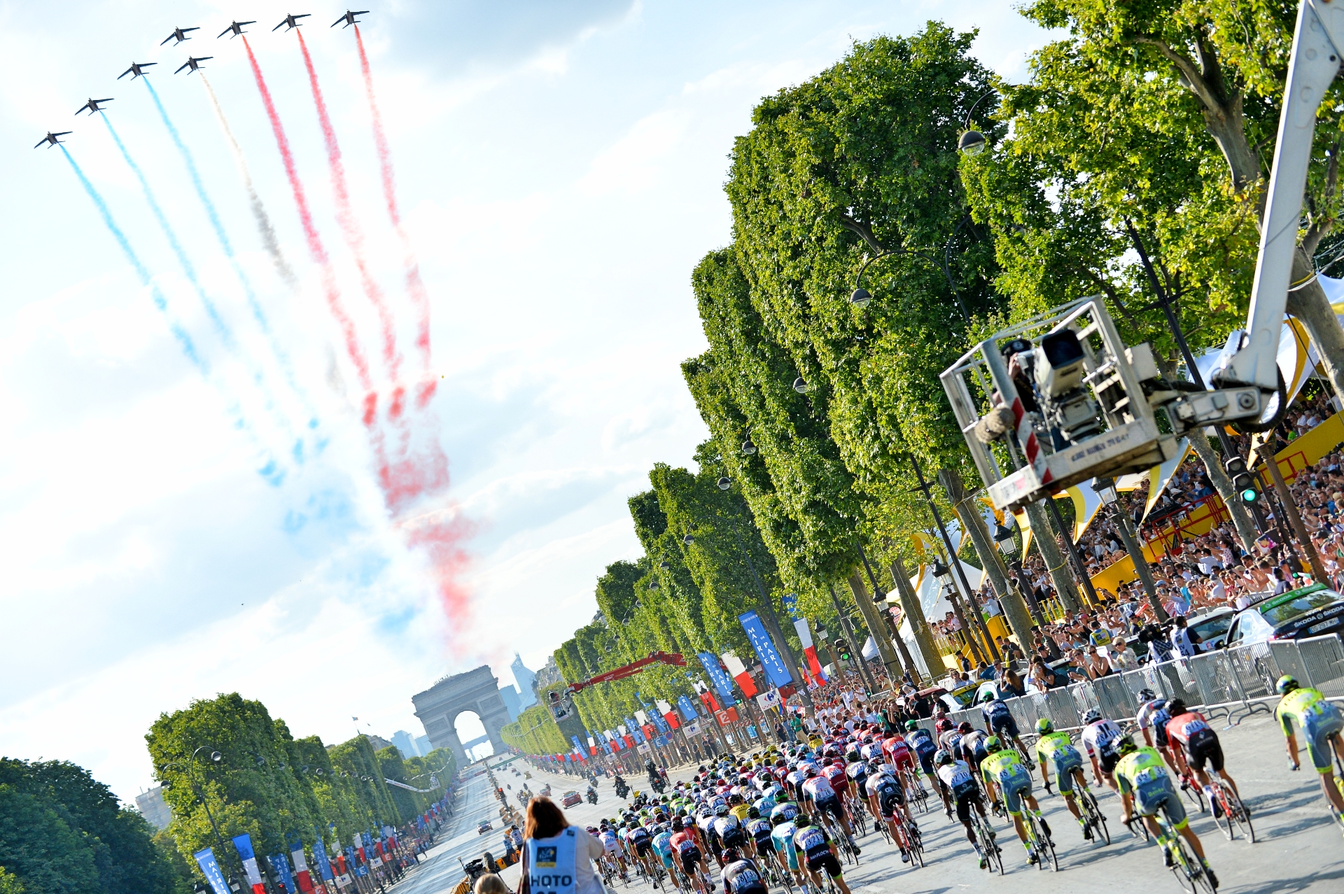 Champs-Elysees, Tour de France, 2016, stage 21, air display, pic - G.Demouveaux_ASO